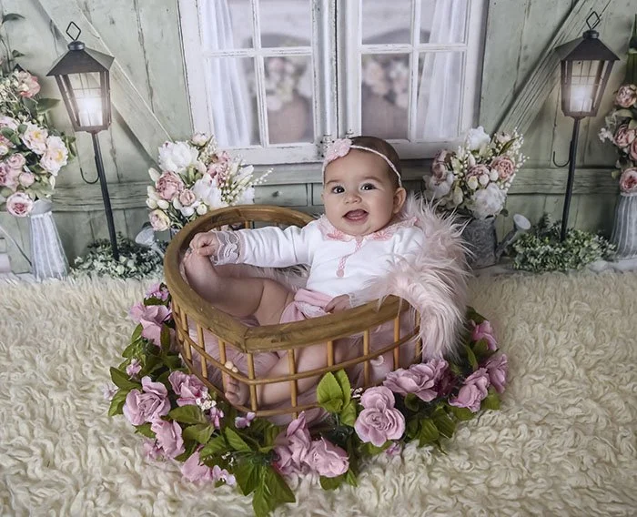6-month-baby-girl-photoshoot