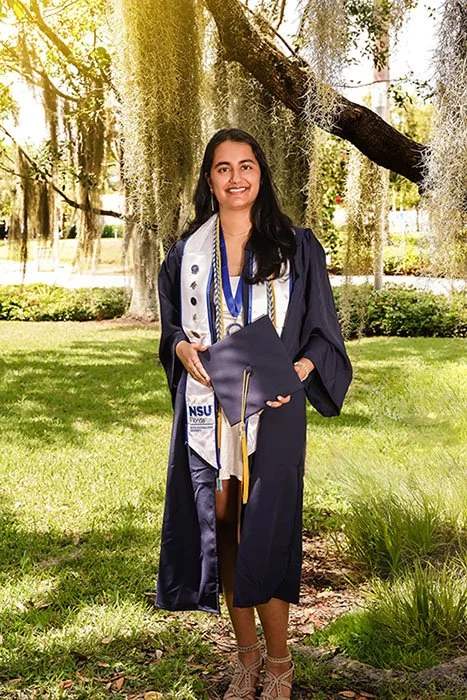 nova southeastern-university-graduation-photoshoot