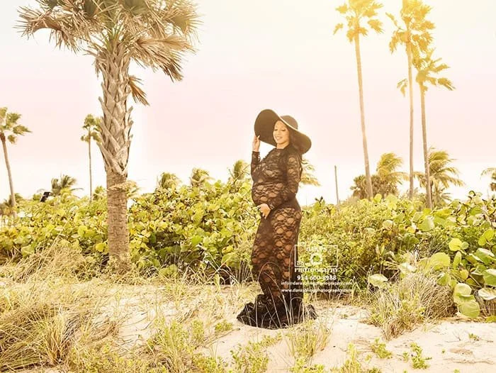 beach pregnancy shoot