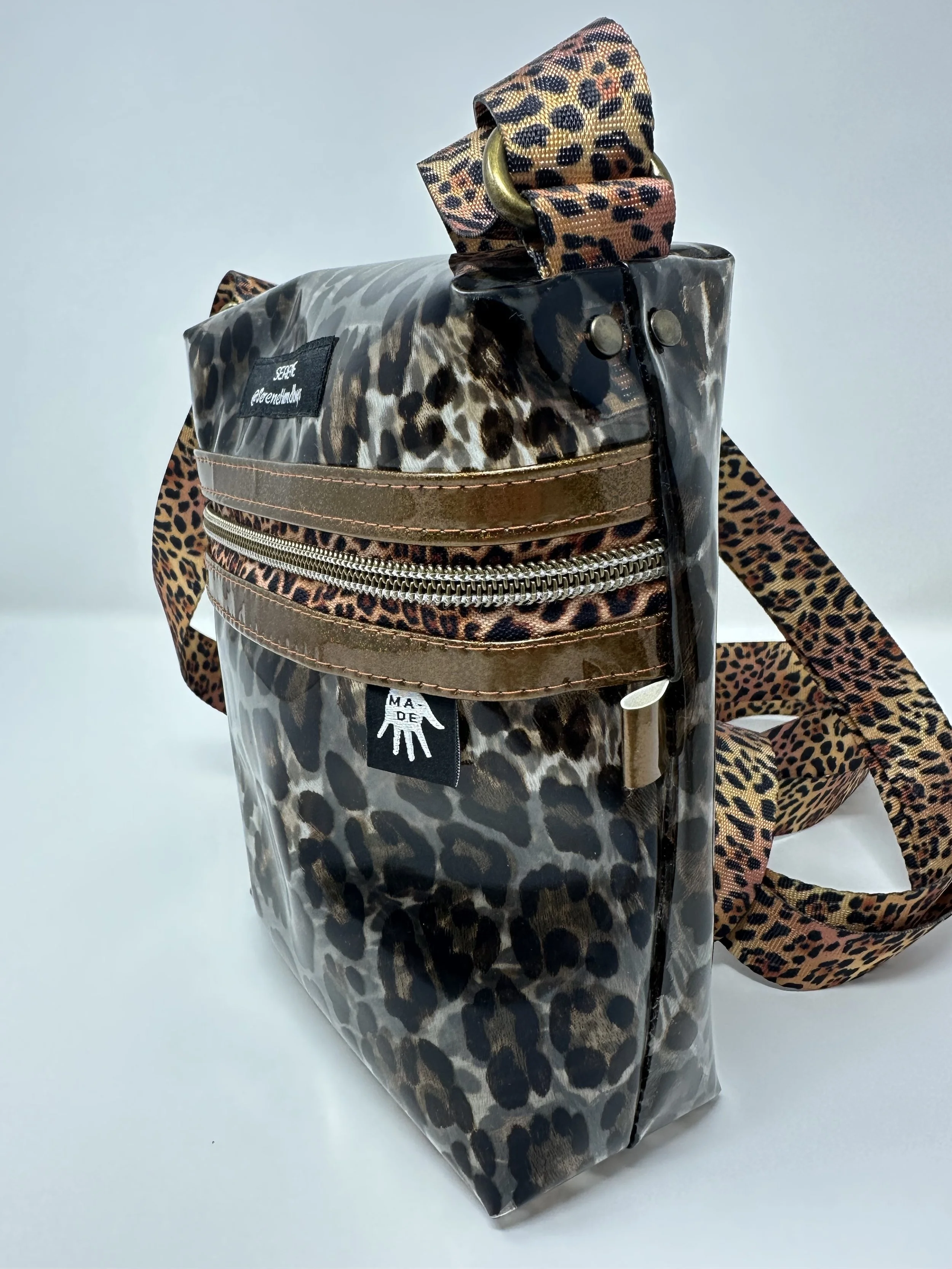 babi-boxy-xb-leopard-side2.jpg
