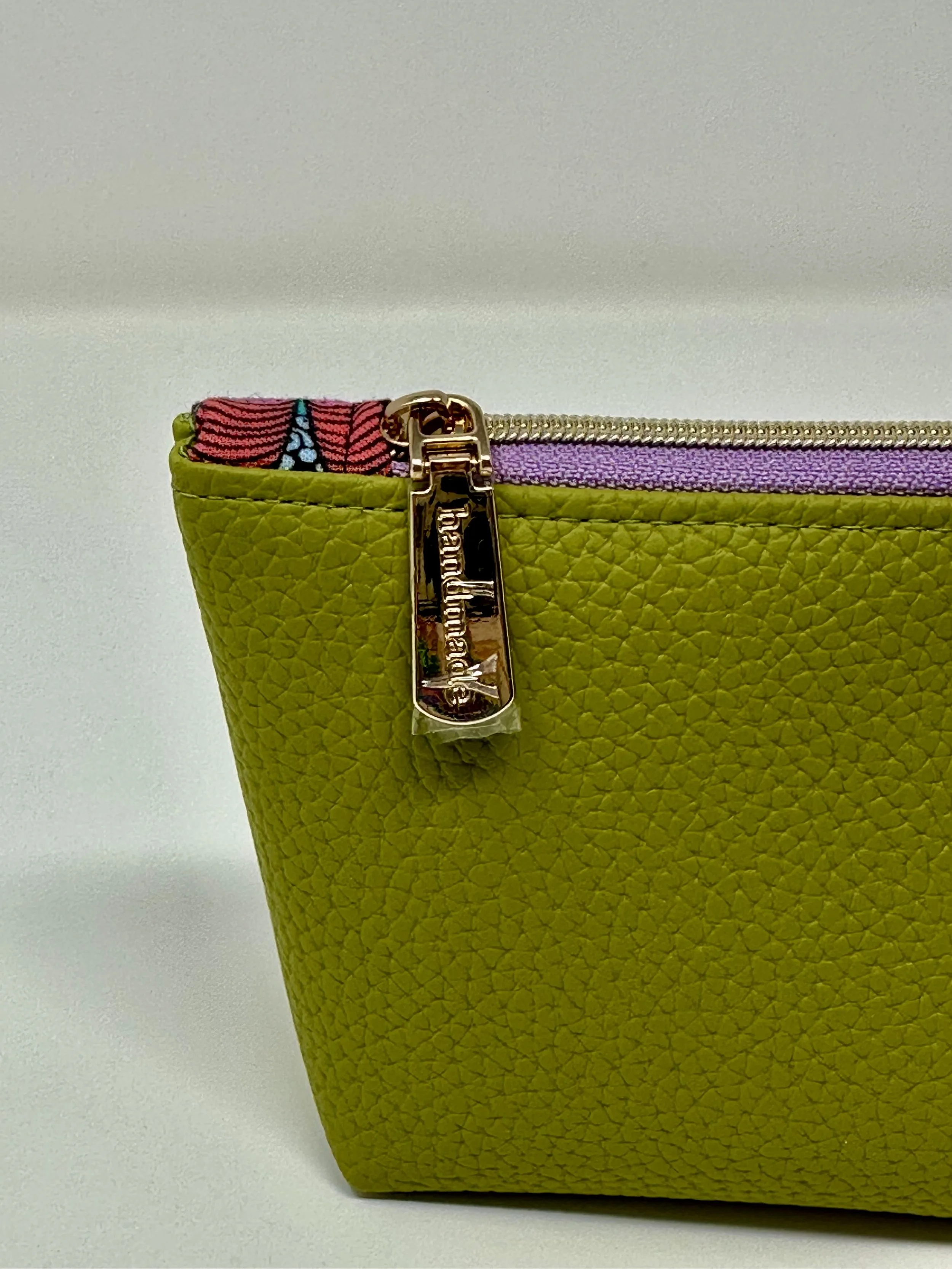 chartreuse-sm-zip-closeup.jpeg