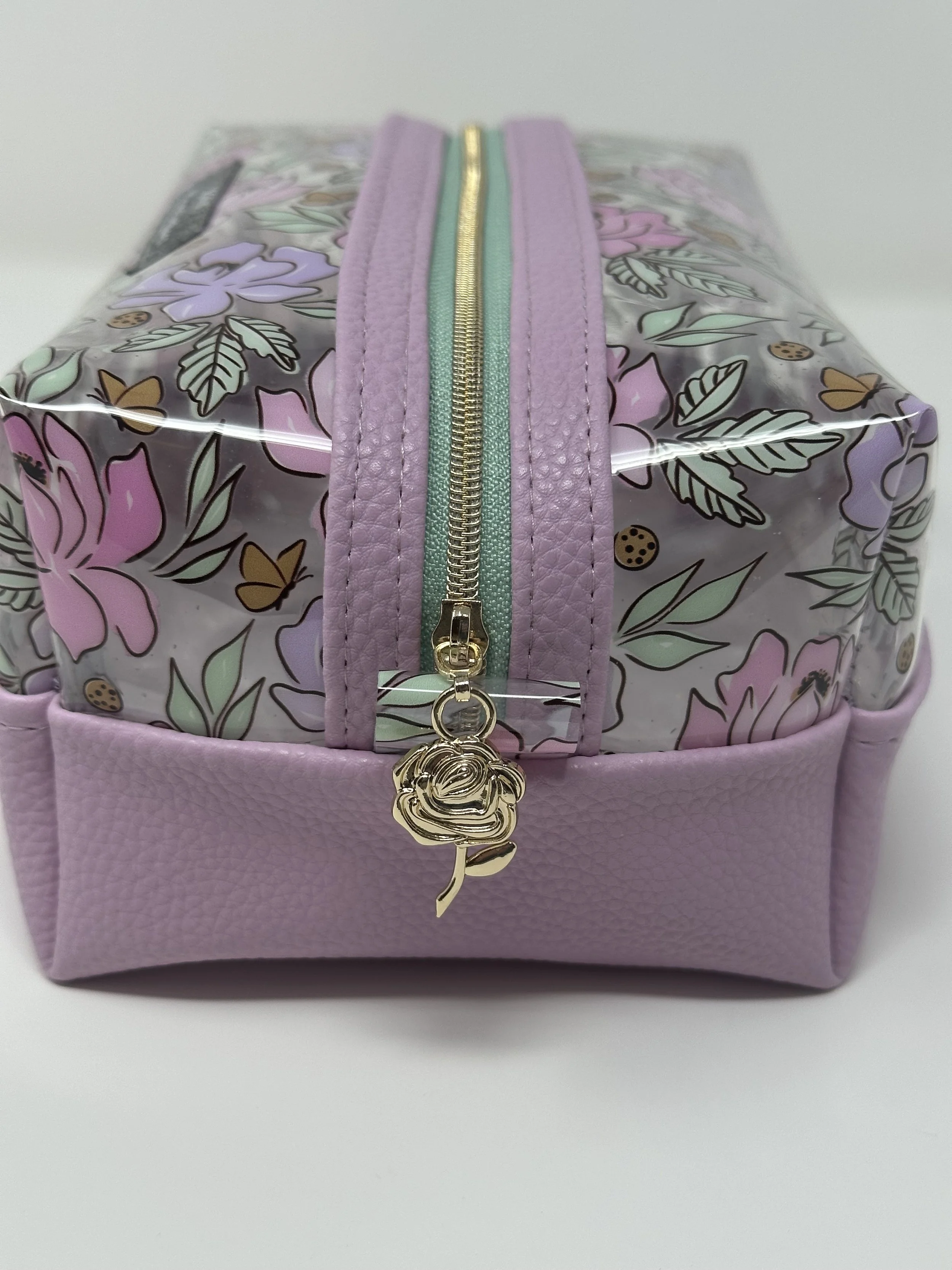 pink-mint-boxy-edge copy.jpeg