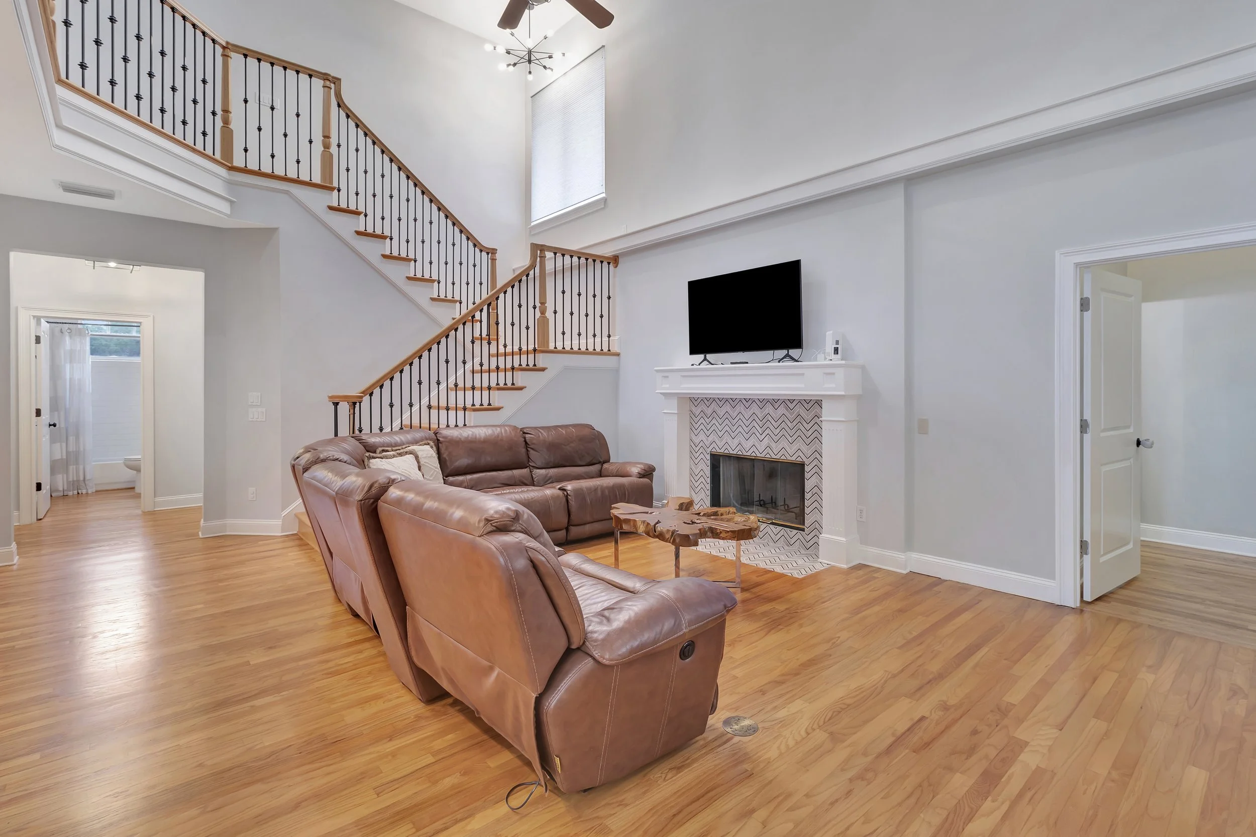 Eusts fl living room