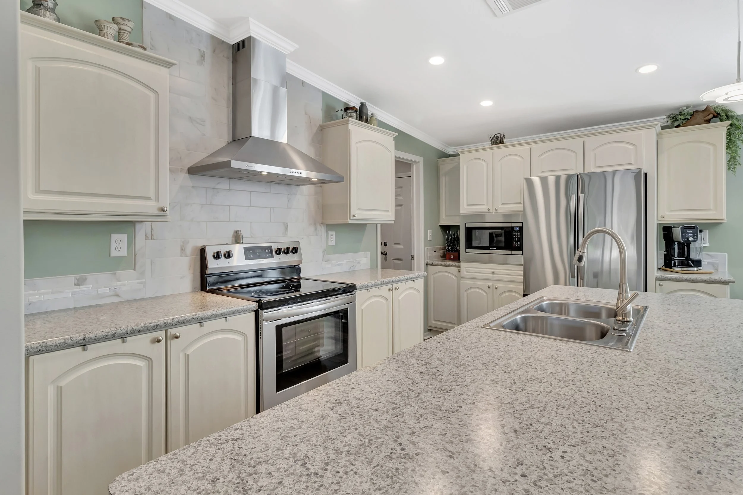 Howey in the hills modern kitchen