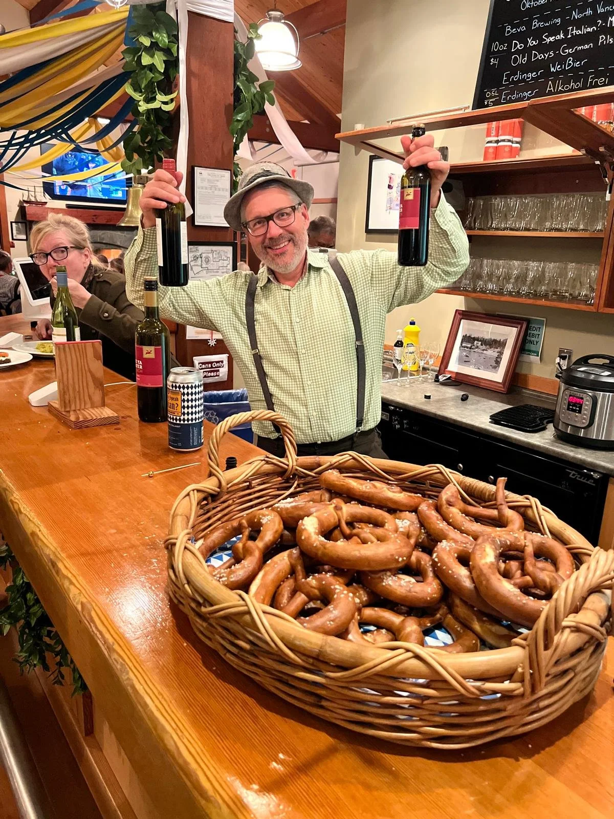 PHOTO-2025-11-02-19-53-04 1.jpg