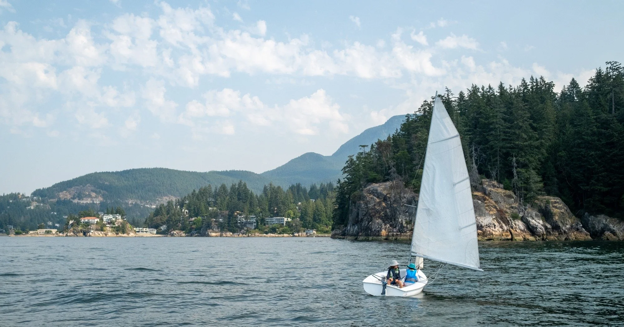 Level up your kid&rsquo;s summer: sailing skills, sea breezes, and serious fun! Check our bio to register. #Getsaltyatehyc #Linkinbio #Summersailingcamp