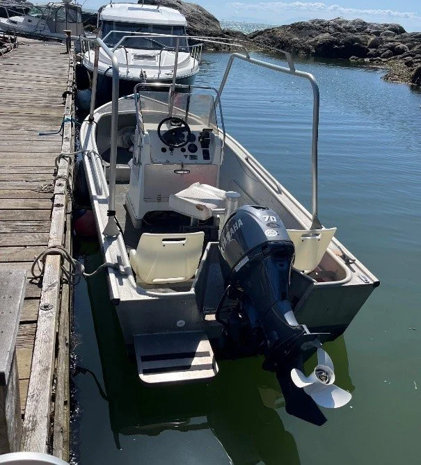 boat with engine.jpg
