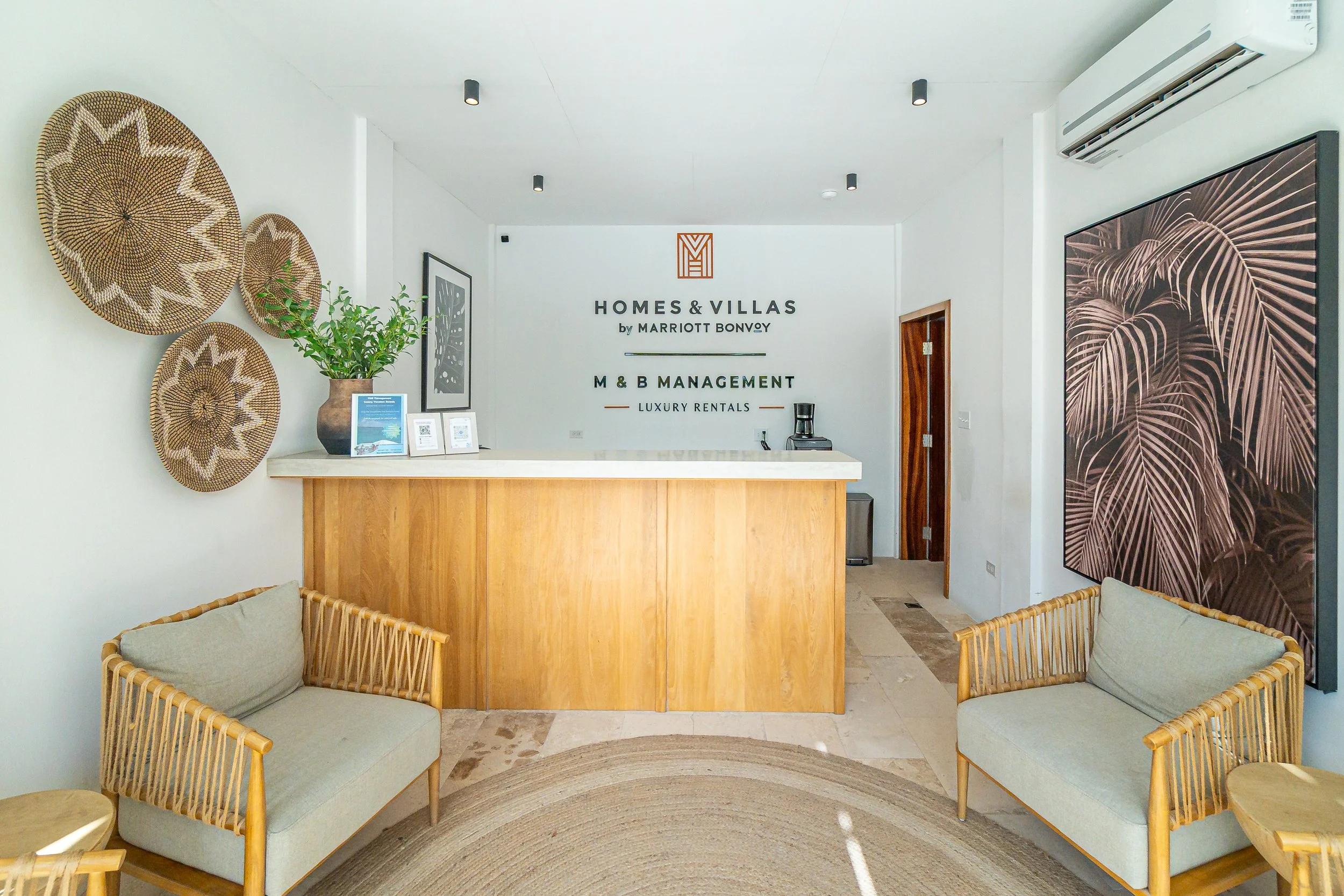 Why M&amp;B Luxury Rentals In Mahogany Bay Is the Perfect Place for a Luxury Belize Vacation