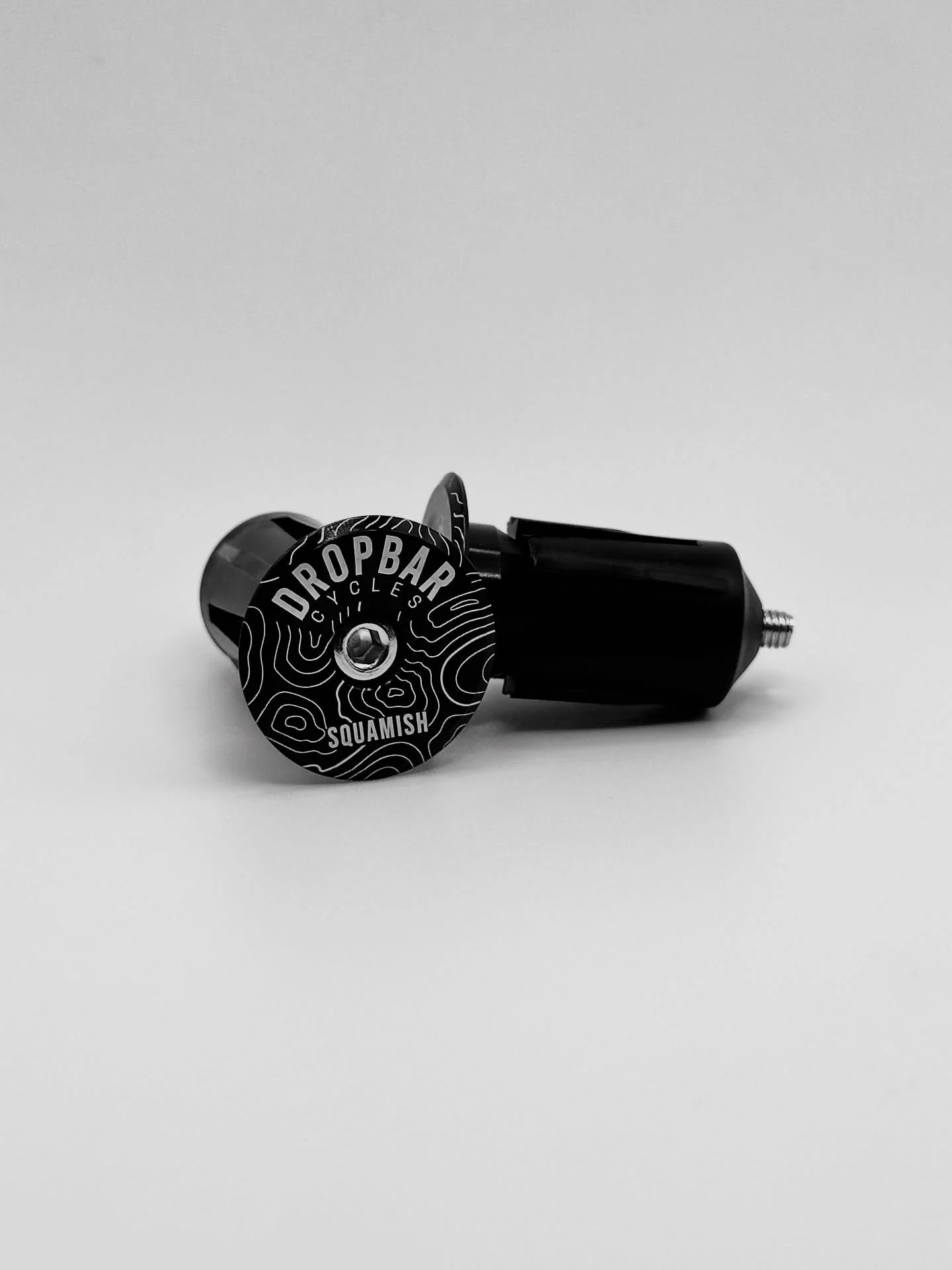 Custom engraved bar ends and top caps for @dropbarcycles 

Available in store now in a wide range of colours! 🎨