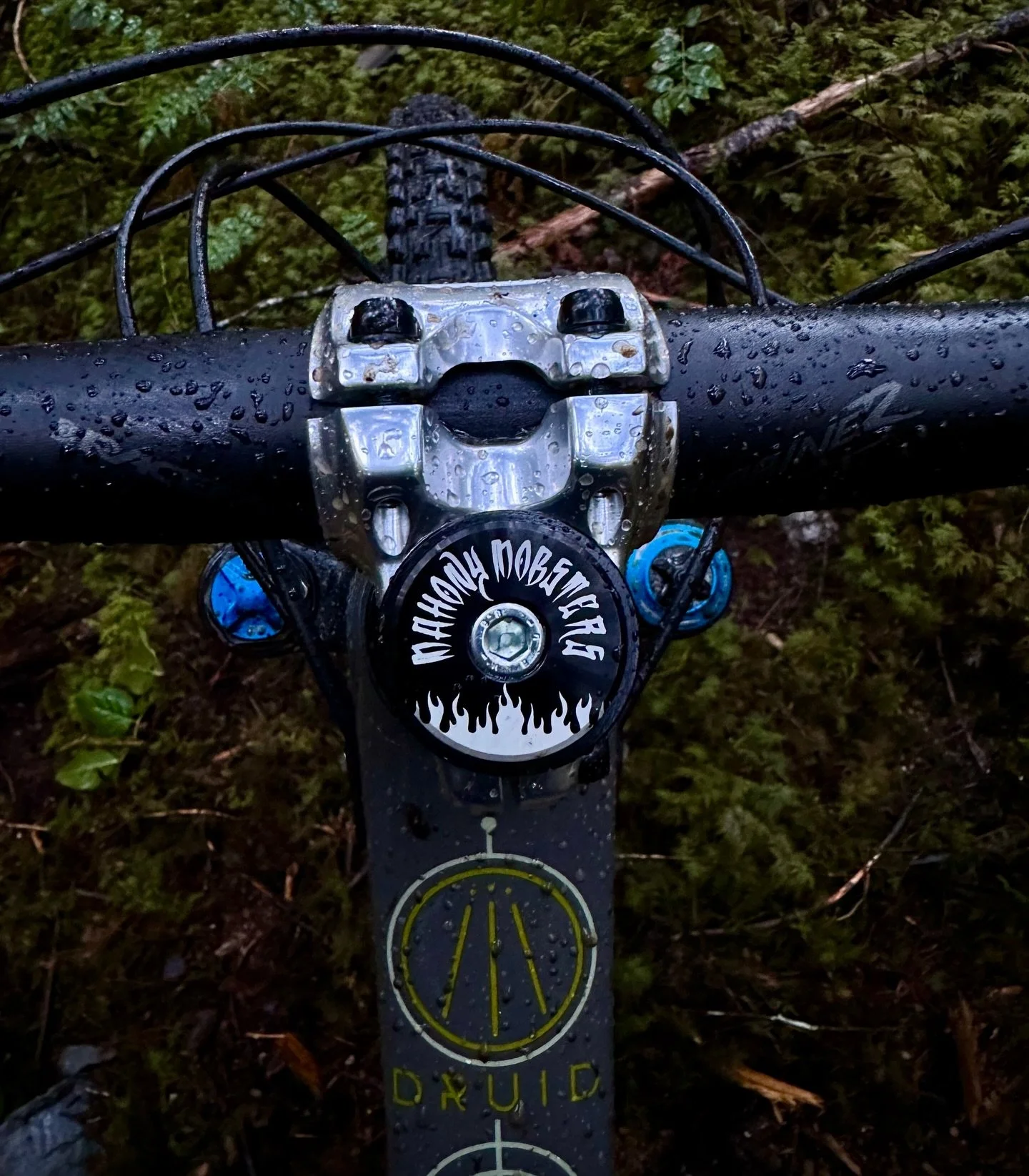 The perfect last minute gift&hellip; a Whistler Cap Dealer Gift Voucher! 🎁 

We have gift vouchers starting at only $10. So your bike loving friends and family can create their own custom top caps and bar ends

Grab yours at the link in our bio! 🎄