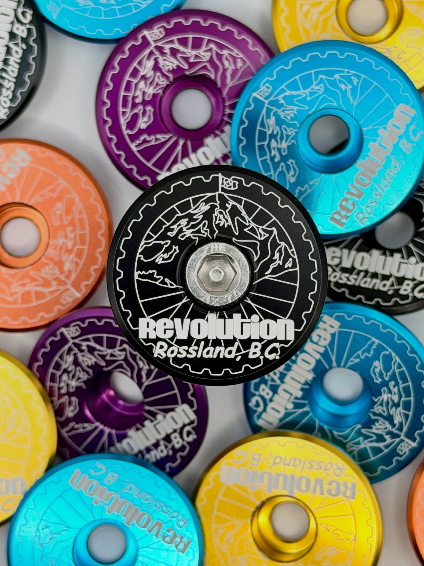 Full restock for @revolutionrossland for their custom engraved top caps and bar ends

Available now!