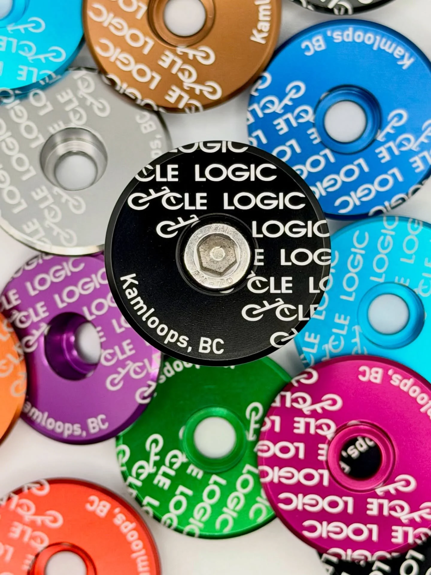 The perfect stocking stuffer! 🎄 

Fresh restock of custom top caps for @cycle.logic 

Available now in all locations