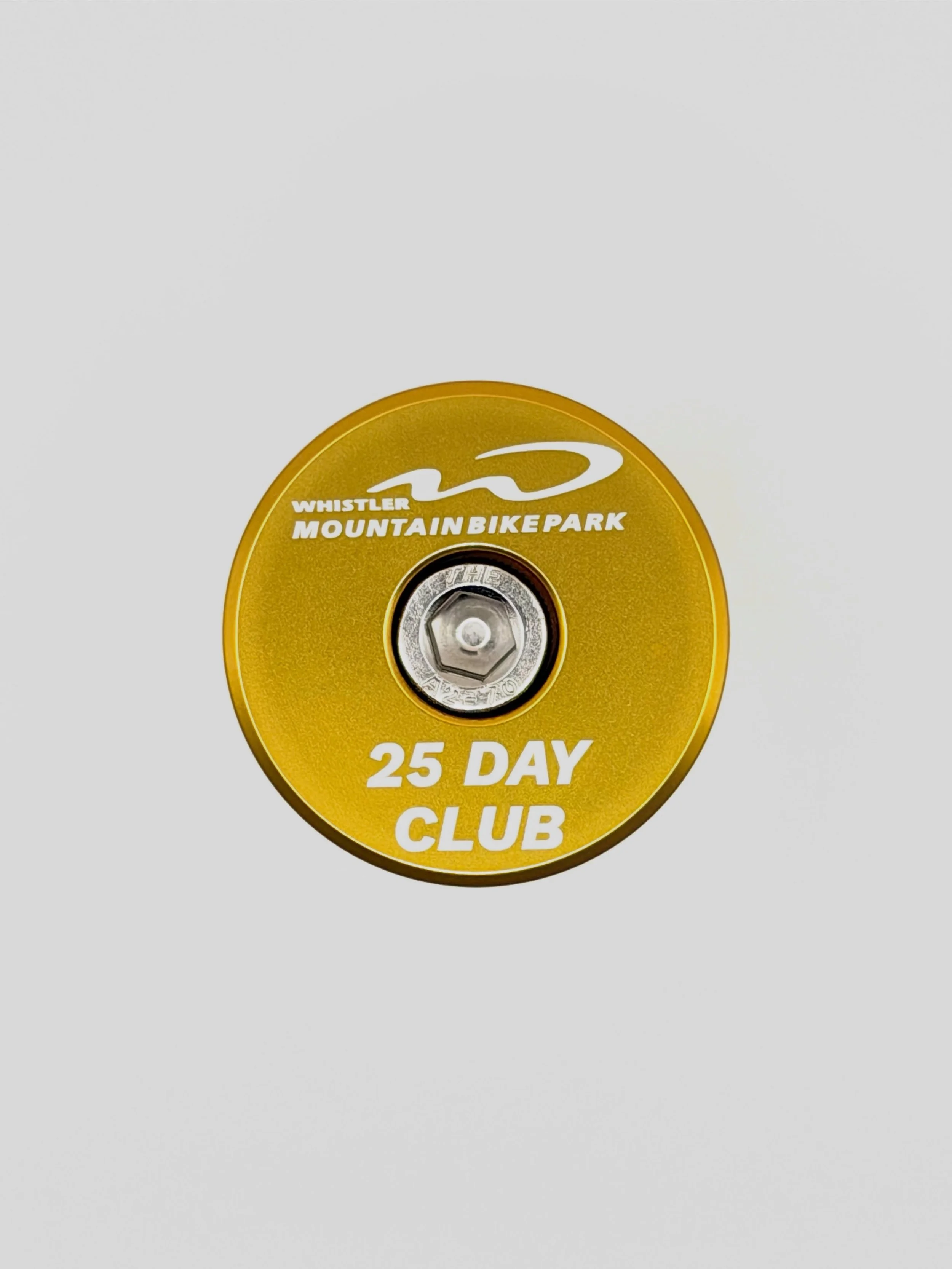 Today marks 25 days of the 2026 season at @whistlerbikeprk 🚨 

Who will be the first person in to guest services to claim the elusive gold top cap?!