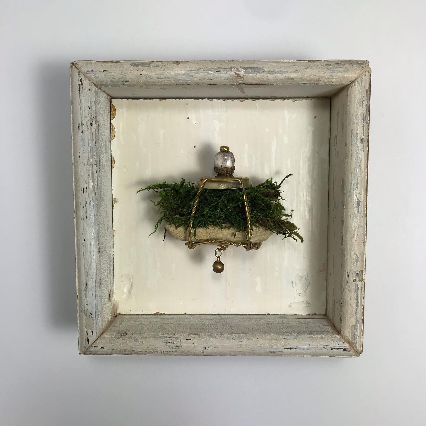 Celebrate Earth 2 
5.5&rdquo;h x 5.5&rdquo;w x 2&rdquo;d 
Champagne Cage, Preserved Moss, Stone, Vintage &amp; Antique Jewelry Parts, Hand Made Box from Beautiful Old Wood from @salvage_this 

from my Celebrate Earth Series - will be in the Bridging 