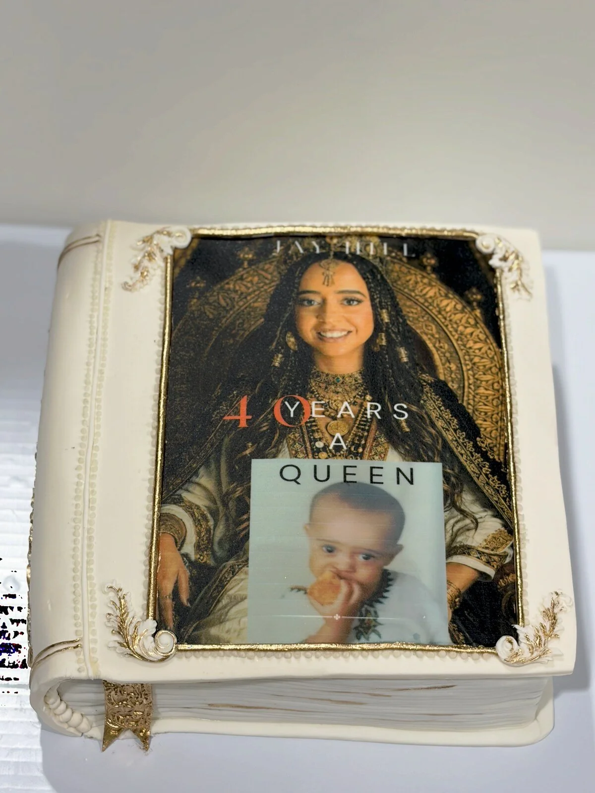 custom-book-cake.jpg