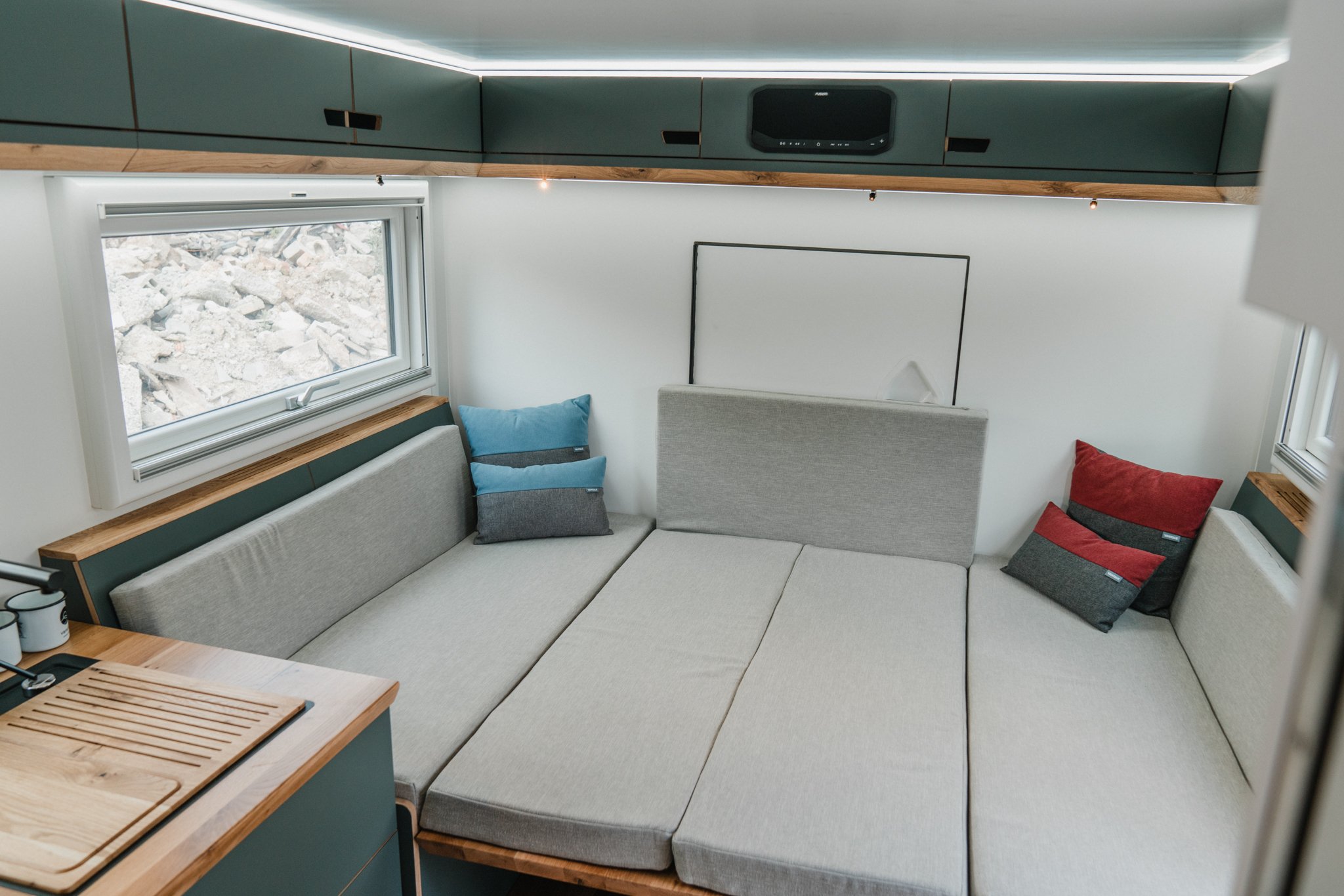 Vanside - EXP01-10.jpg