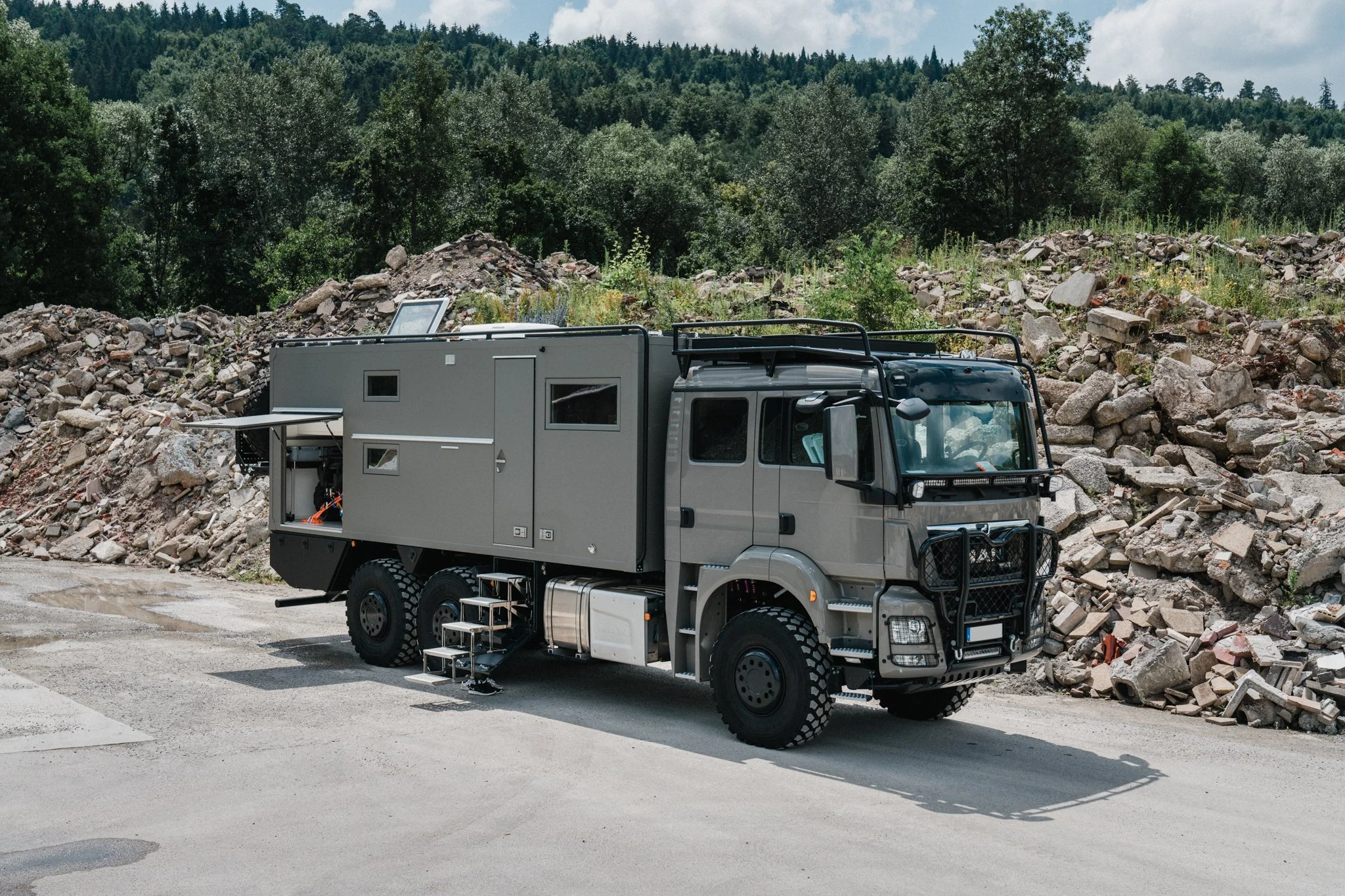 Vanside - EXP01-14.jpg