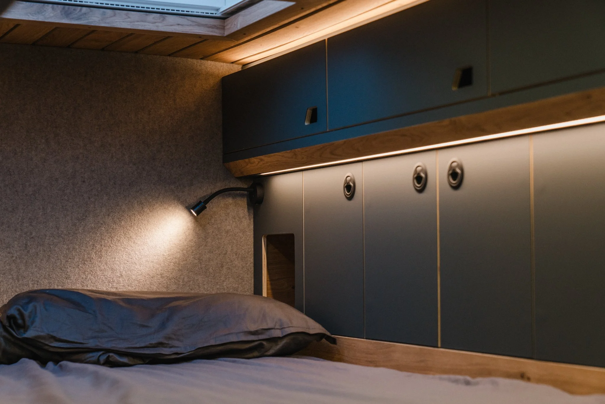 Vanside - SALUKI-07.jpg