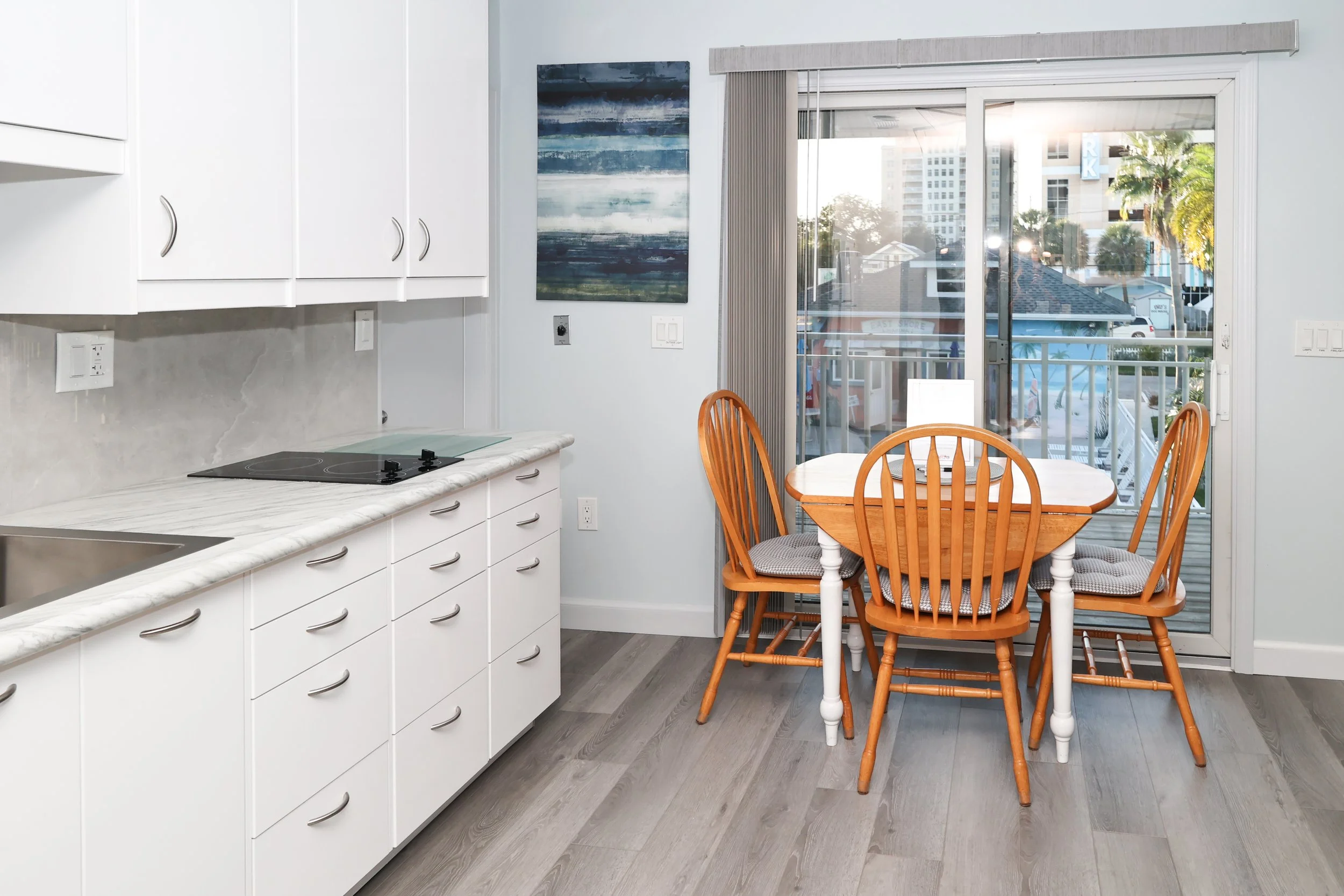 6Ndiningkitchenweb (2).jpeg