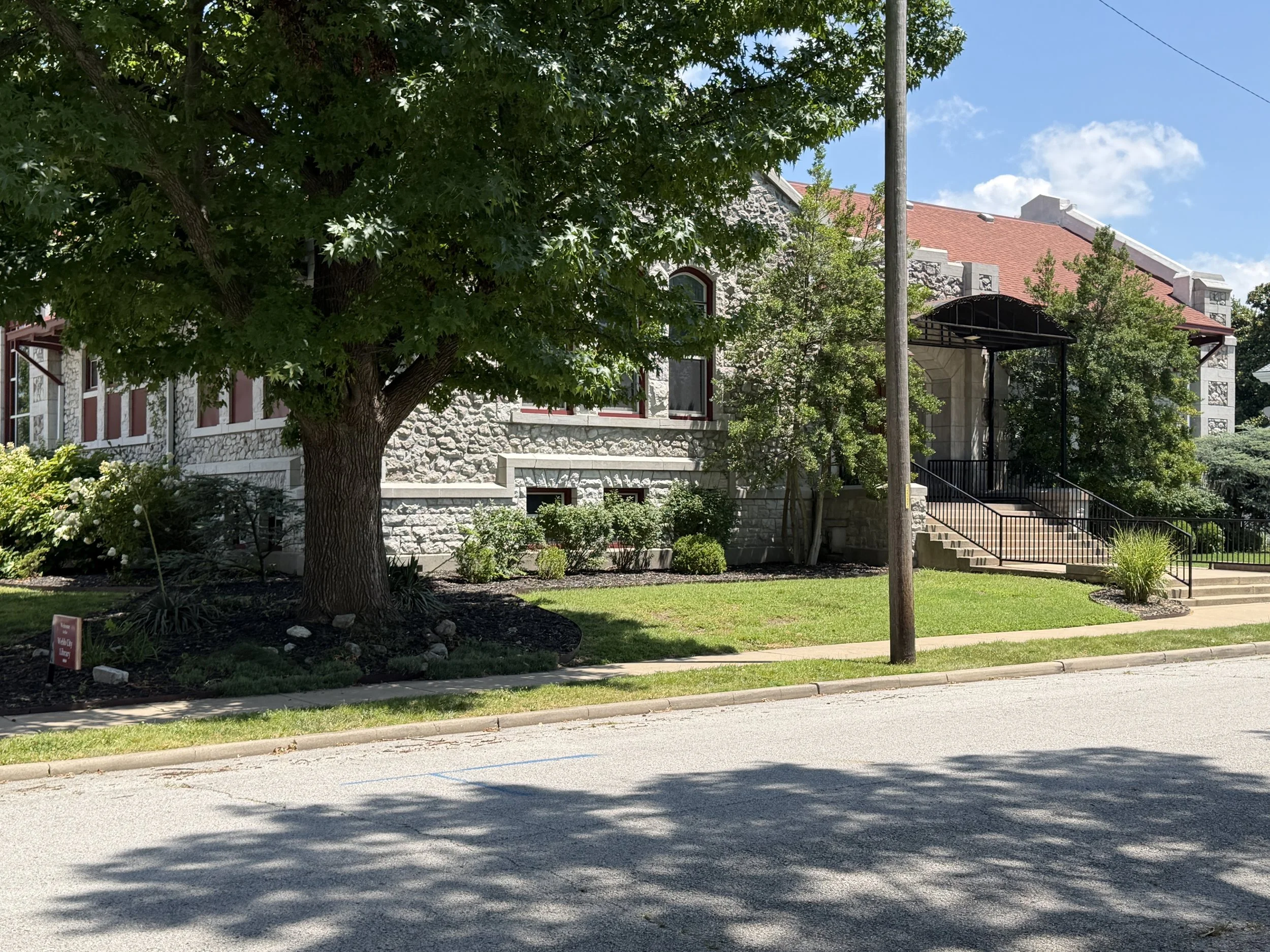 North West sides of the library. Photo taken in 2026.