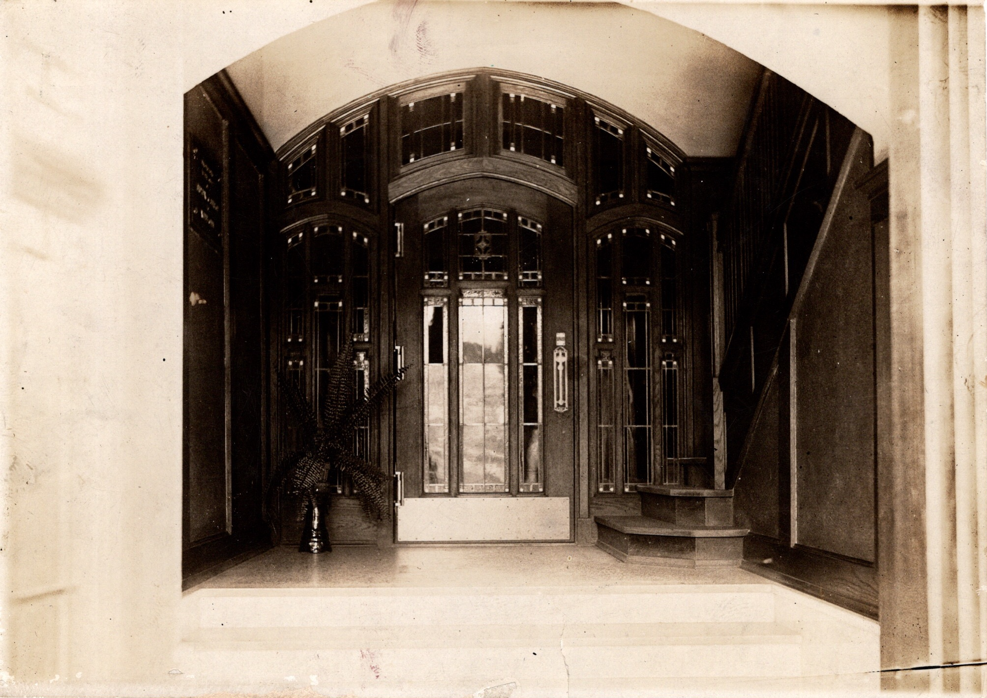 Vestibule as it looked in 1915 when the library opened to the public.