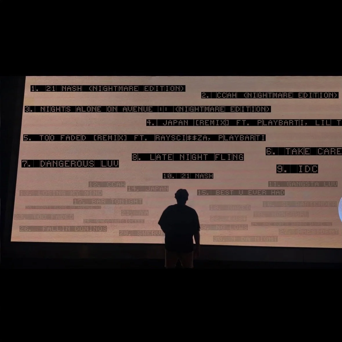 Deluxe Friday 💭🖤