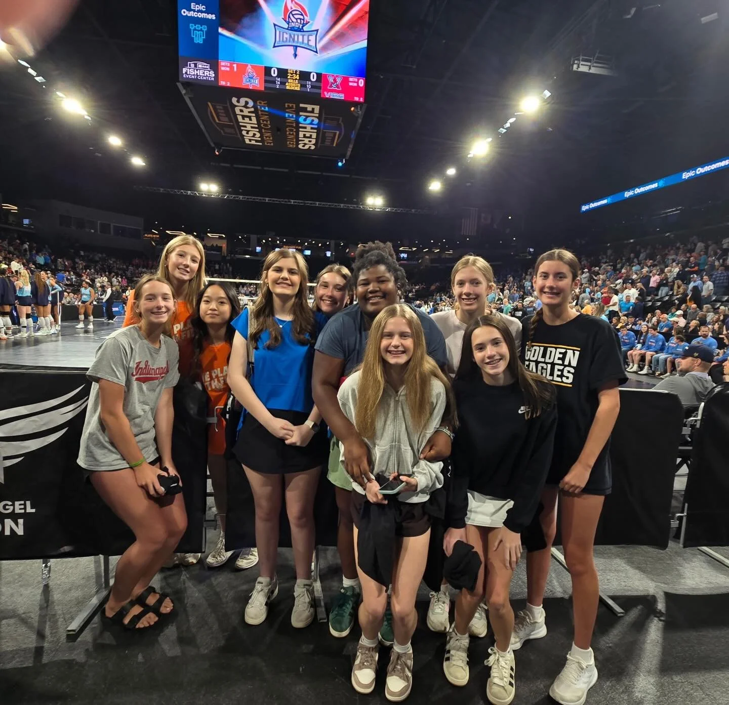 Our 14-3s had the opportunity to be ball girls for the Indy Ignite yesterday!

Such a fun experience getting to be up close to the game and be part of the action.

#HoosierElite #14UVolleyball #IndyIgnite #ClubVolleyball #GirlsVolleyball