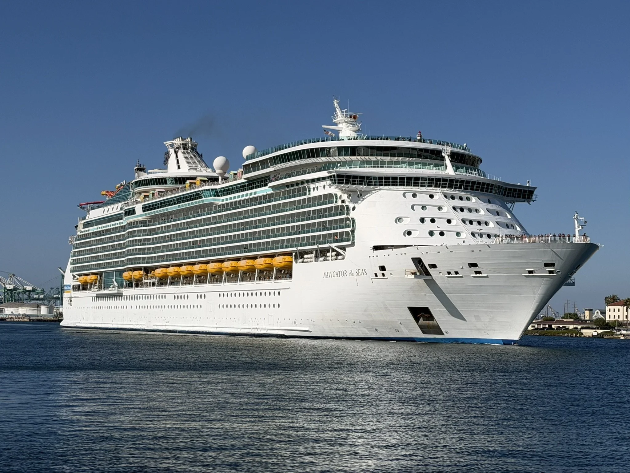 NAVIGATOR OF THE SEAS
