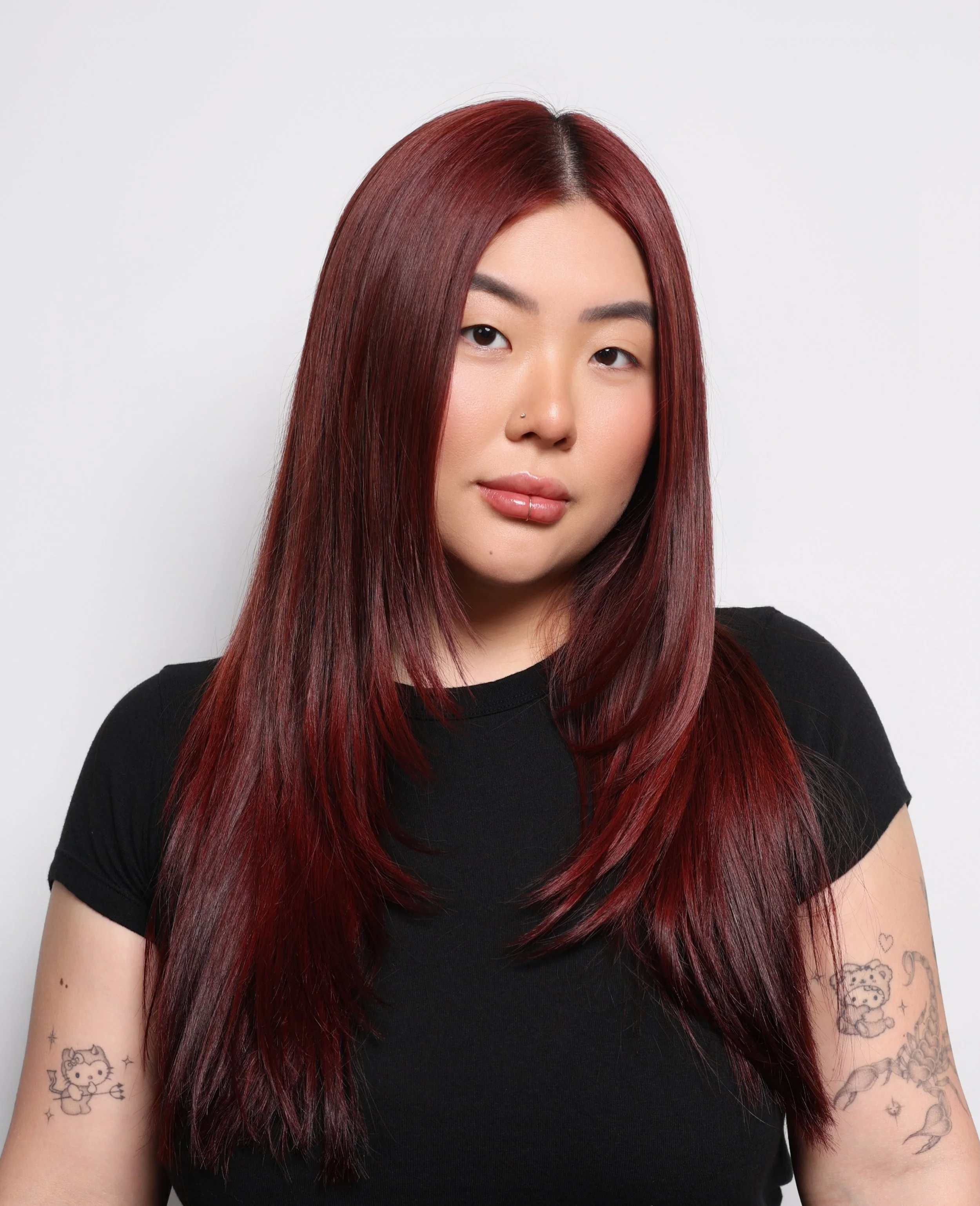 Headshots of a hairstylist @camibhair with amazing hair ❤️&zwj;🔥

#momento #selfportrait #professionalheadshots