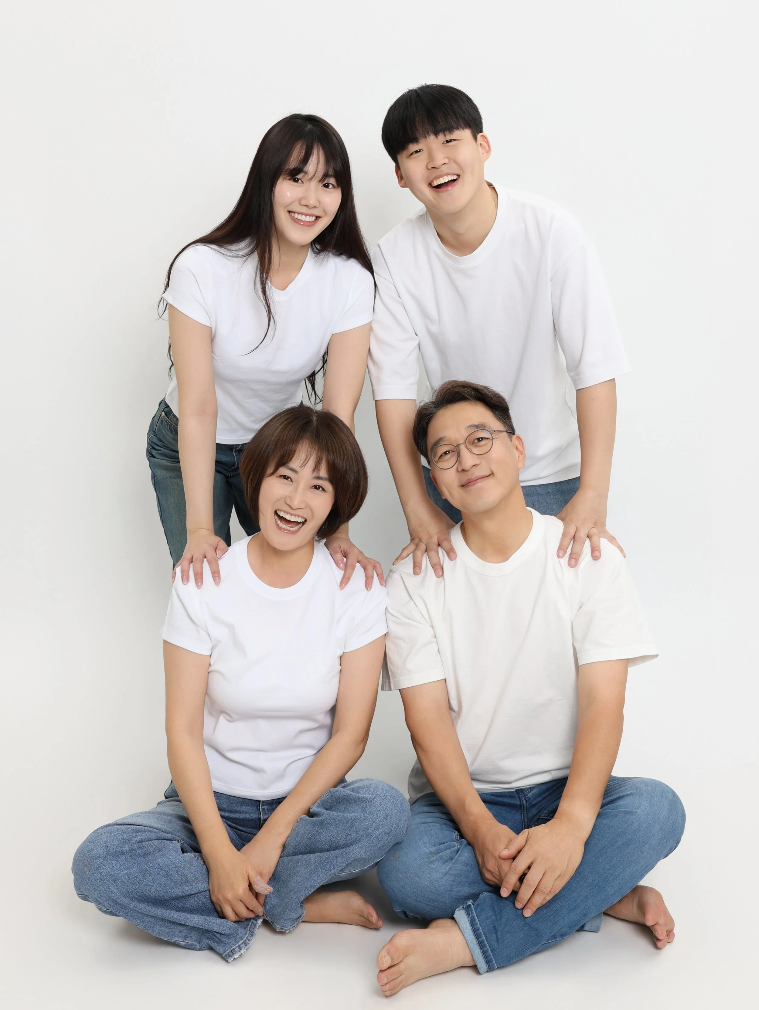 Make it a family tradition!

#selfportrait #familyportrait #itsworthcelebrating
