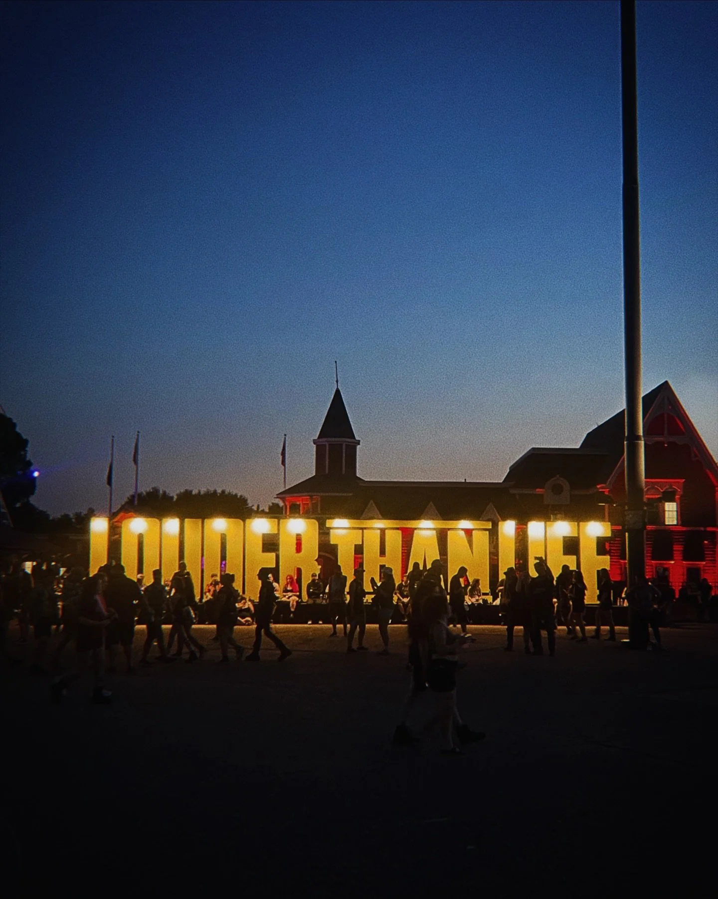 LTL &lsquo;25 was one for the books. I saw bands that raised me, bands that I grew up with, and bands that had major influence on my developing (now decaying) teenage brain. 🧠 

Swipe to slide 20 for a MySpace era surprise. 🤘🏻