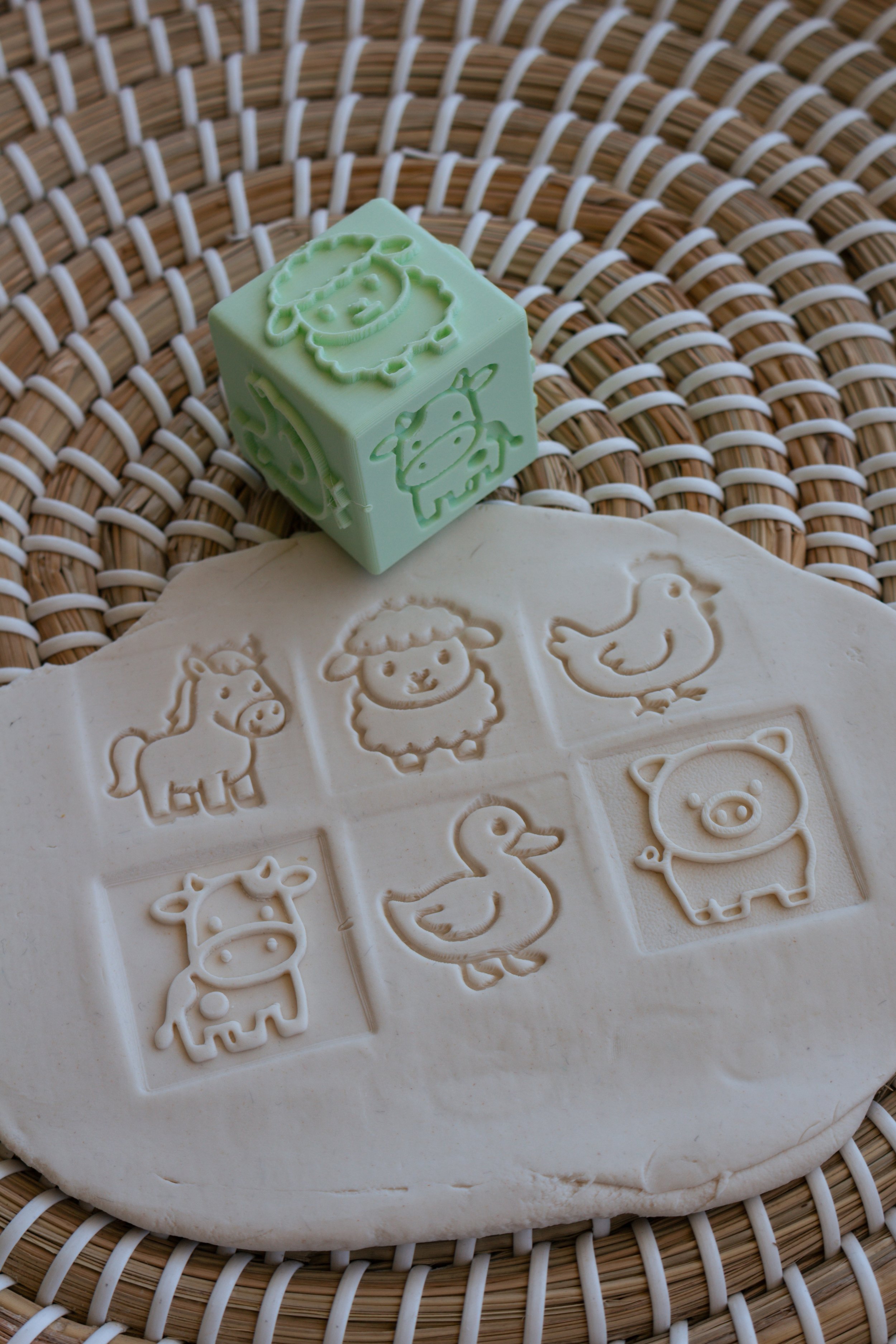 Playdoh Cube Stamp - Farm Fun