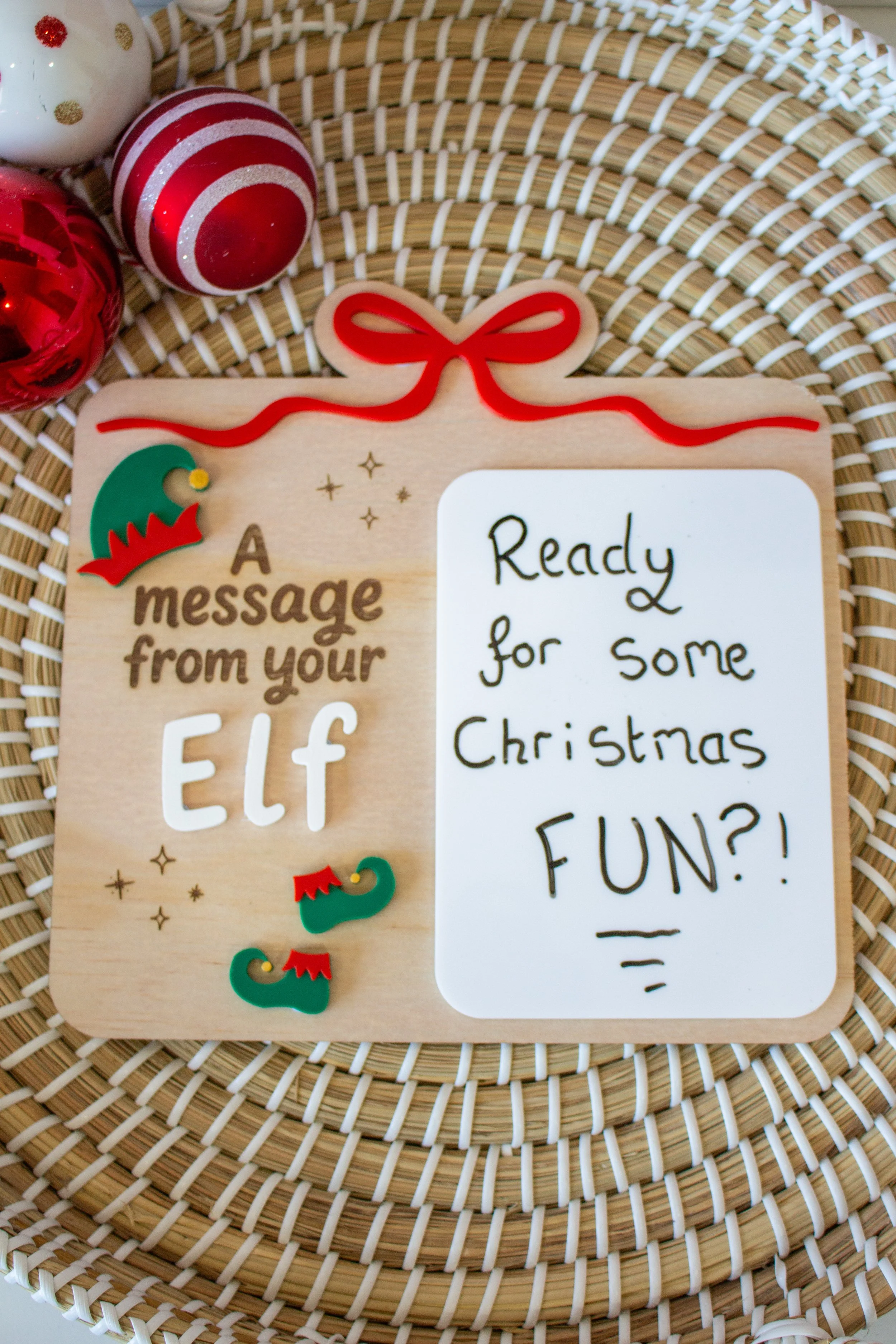 Elf Message Sign - Close Up.jpg