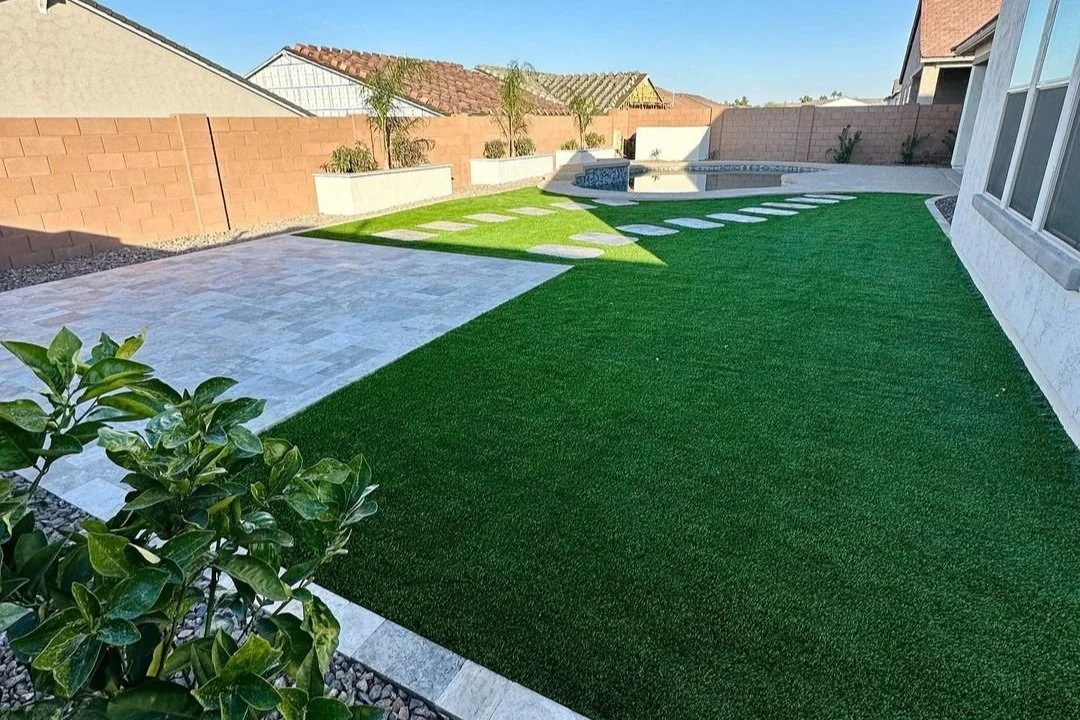 Residential artificial grass installation services for local Arizona backyards near Phoenix, Laveen, Avondale and more by Green Garden Lawn Services.