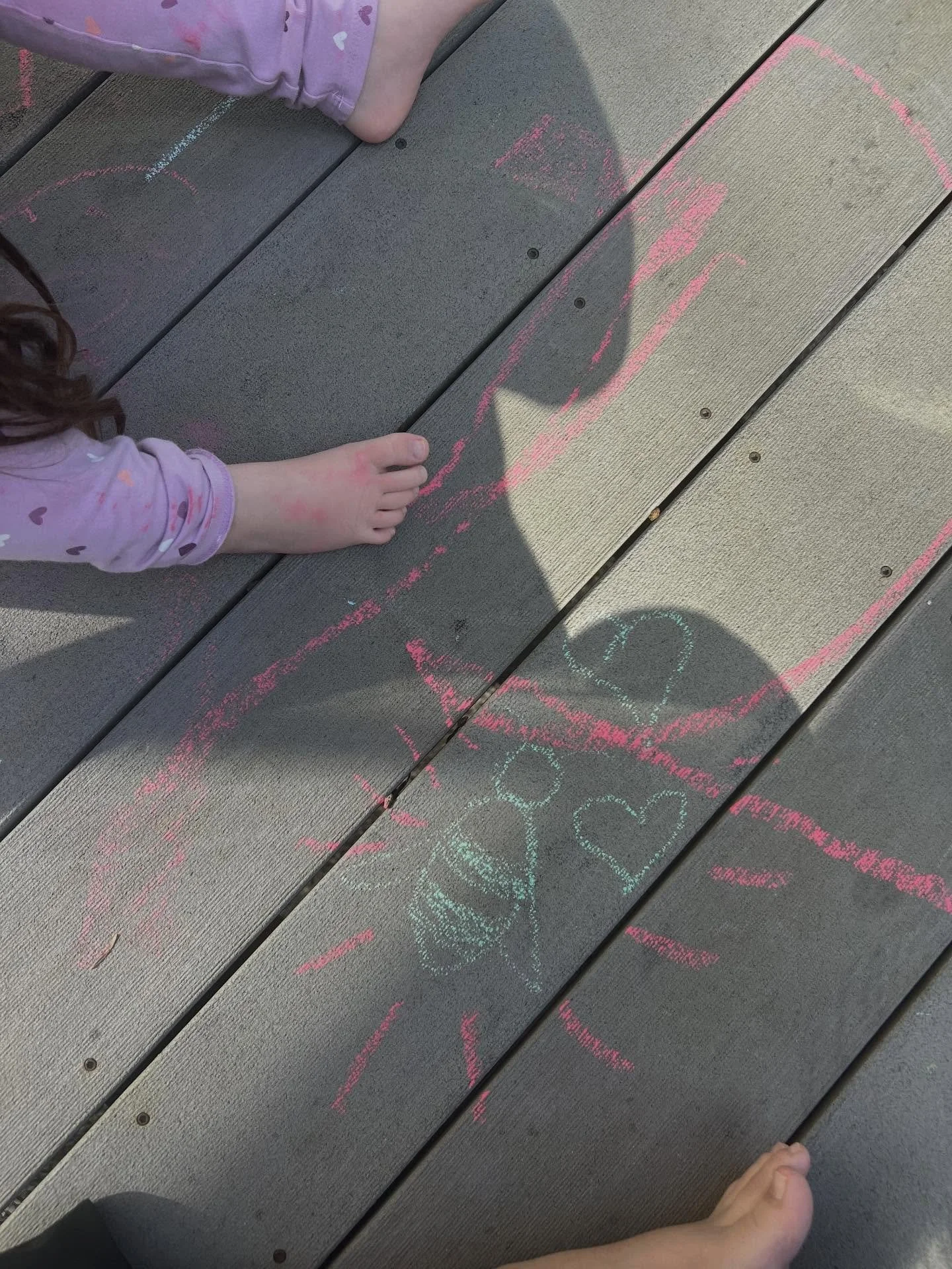 I forgot to create an Equinox/Welcome Aries season IG post to honor this massive and beautiful threshold but is what I *have* been doing: 

&bull;Lynx and I found a dead bumblebee, and she wanted to create an honoring and offering to it with her chal