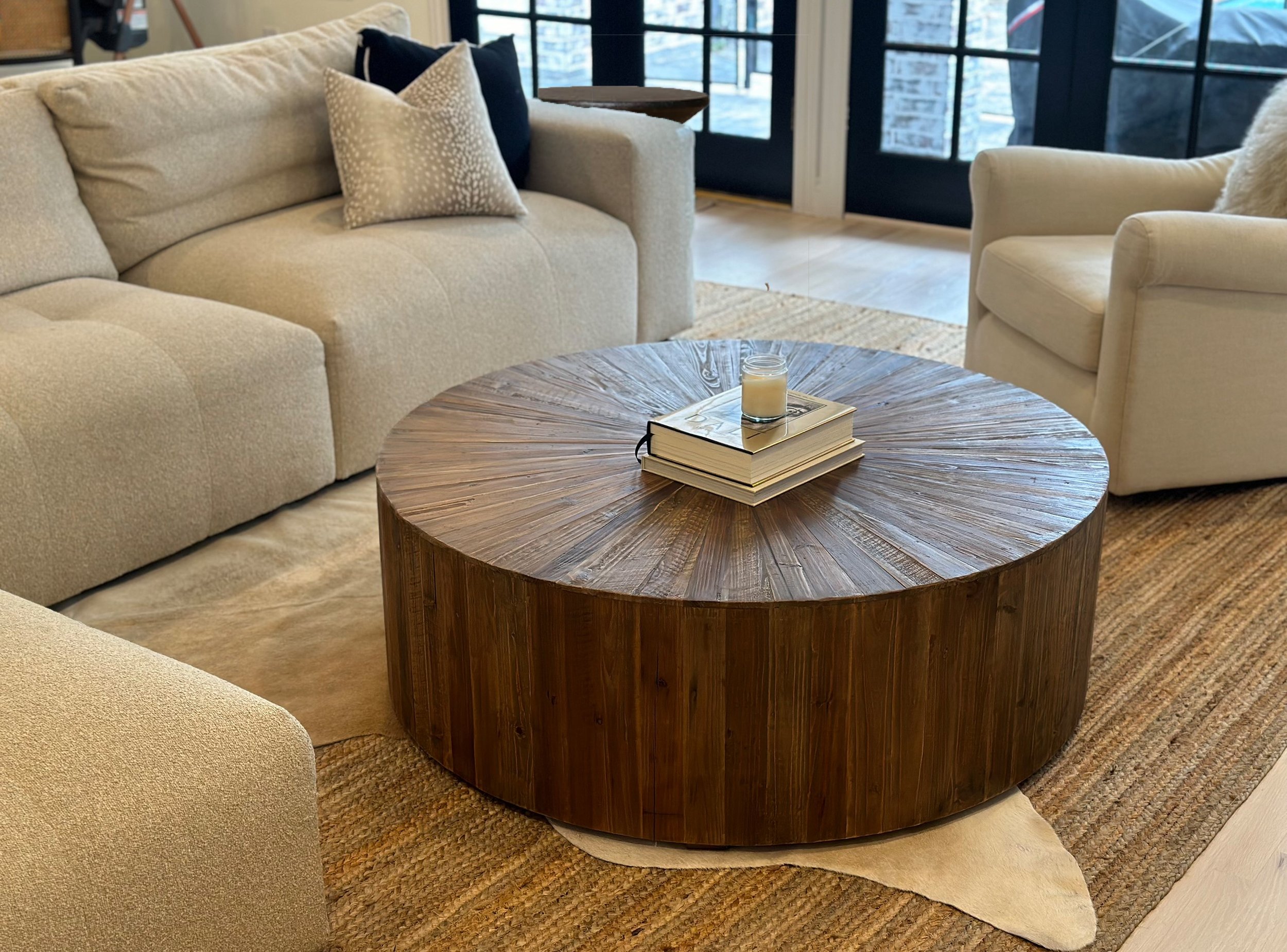 Houston - living room Close up Coffee table.jpg