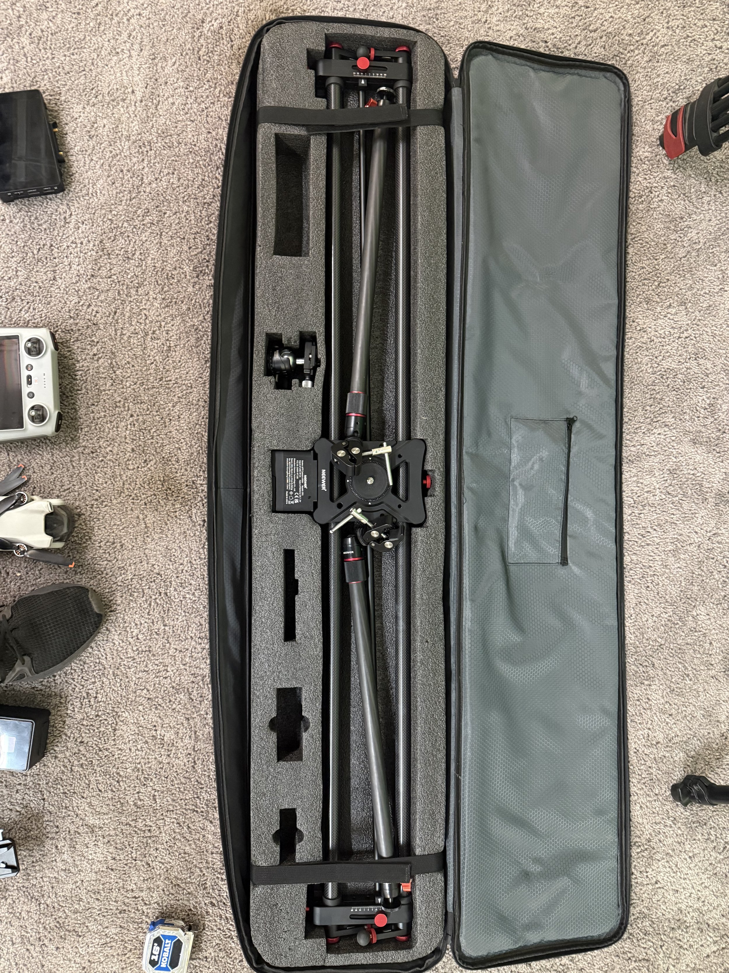 NEEWER 47.2”/120cm Motorized Camera Slider (Per Day)