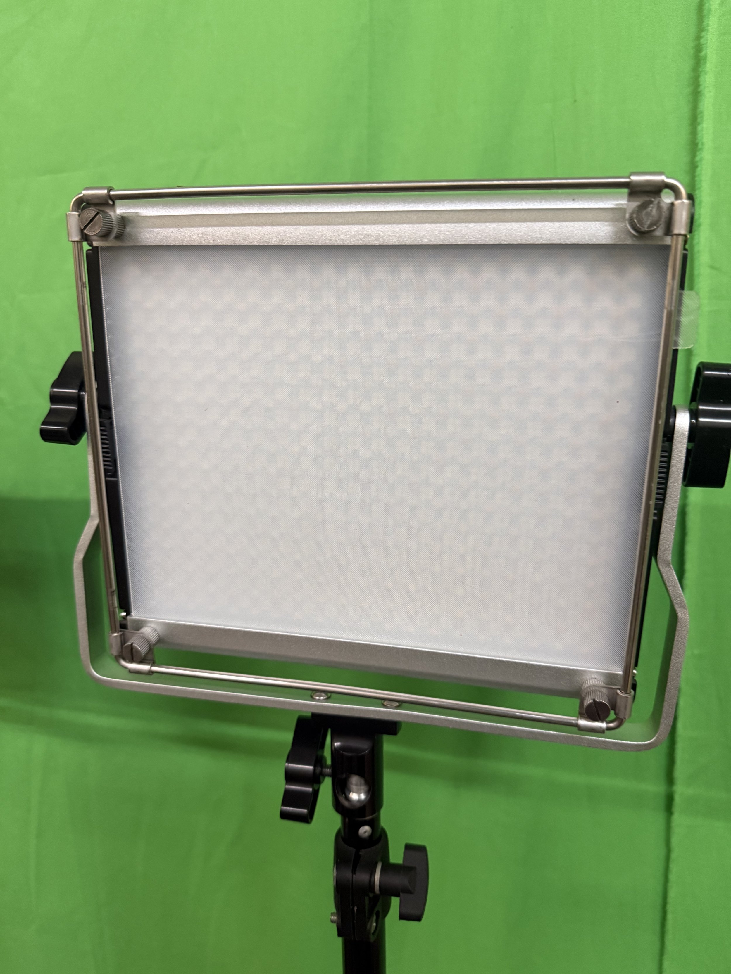 Neewer 660 RGB Led Light (Per Day)