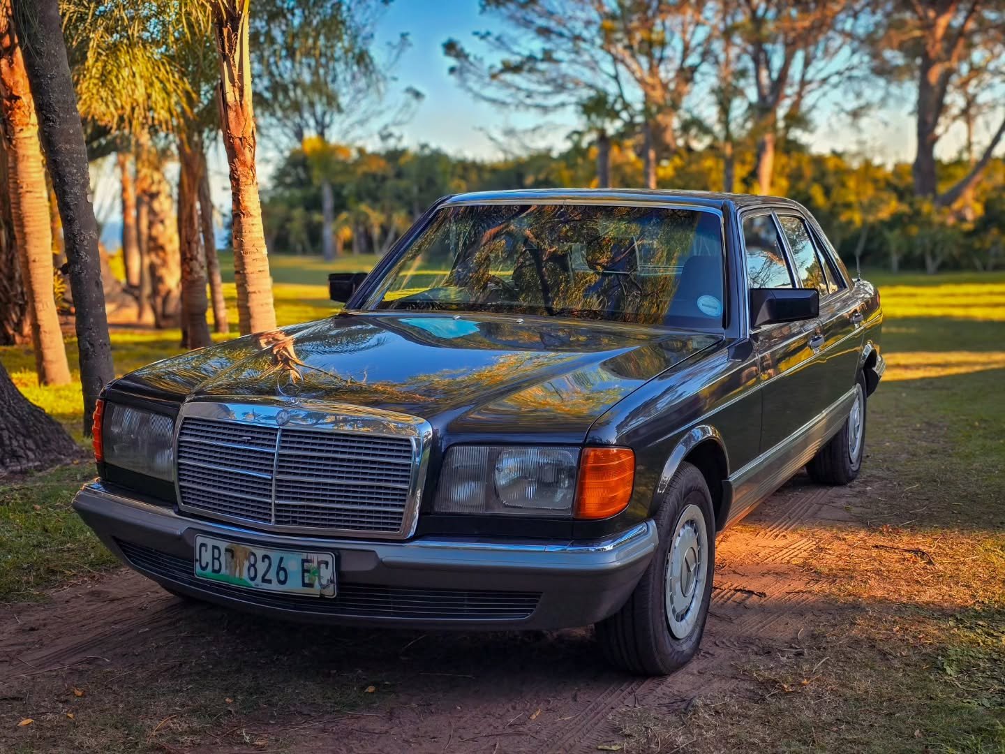 Beautiful black 1987 W126 280SE 😍