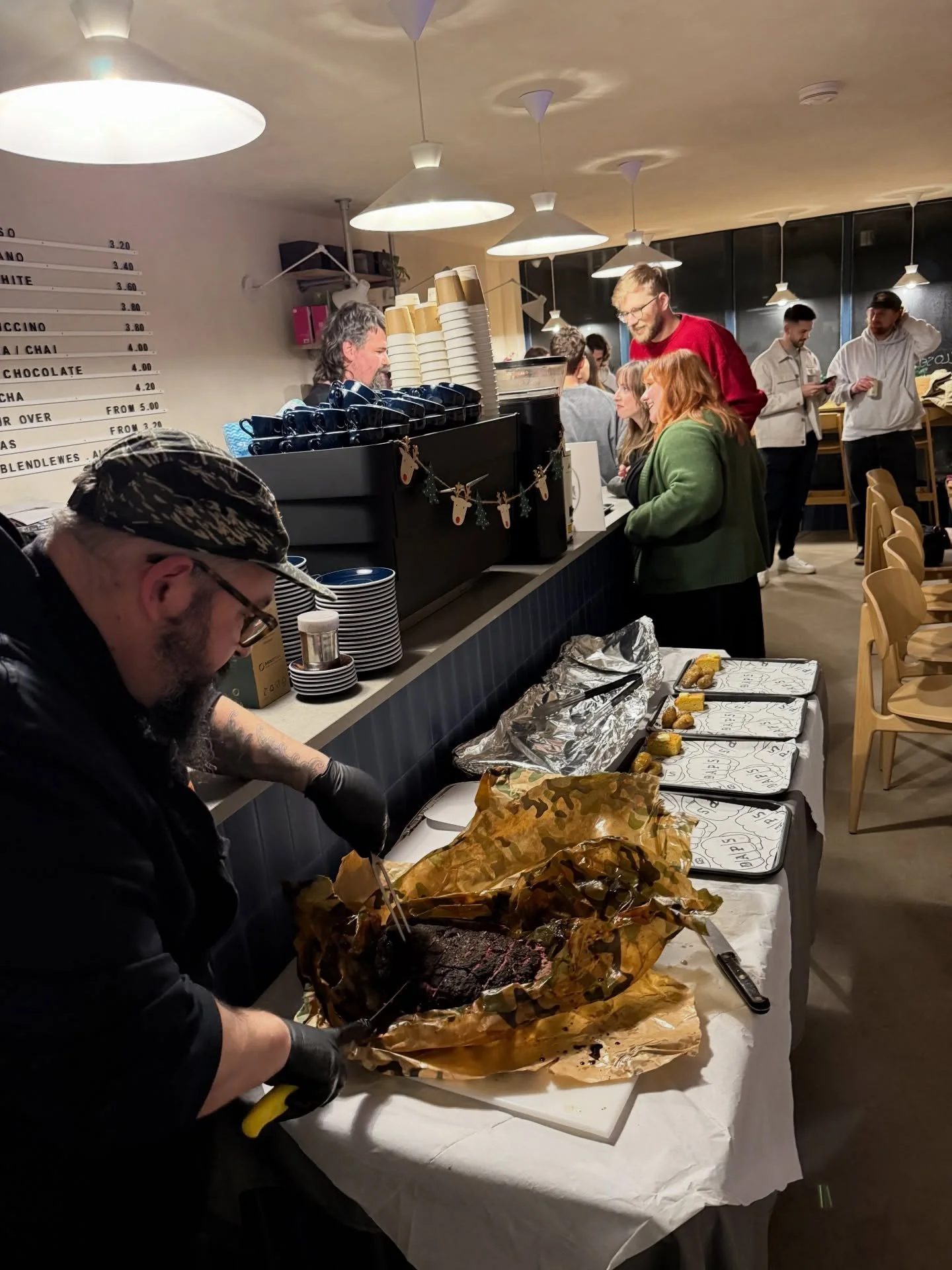 Blend Coffee Co. does Christmas! 🎄🎅

Last night we hosted our Xmas staff party for the whole team across all three sites. We pitched up at the shiny @blendlewes with catering from @we_r_daps 😮&zwj;💨

Espresso Martinis were on the menu too 🍸 and 