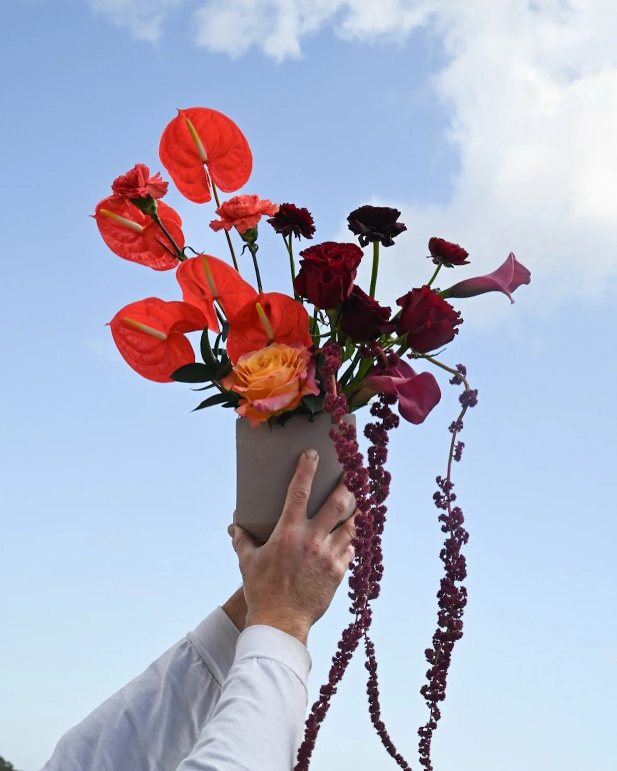 Loved creating this design for such a special place in our community 💐 

{some of these stems are sourced as our farm-fresh flowers continue to recover from the freeze}