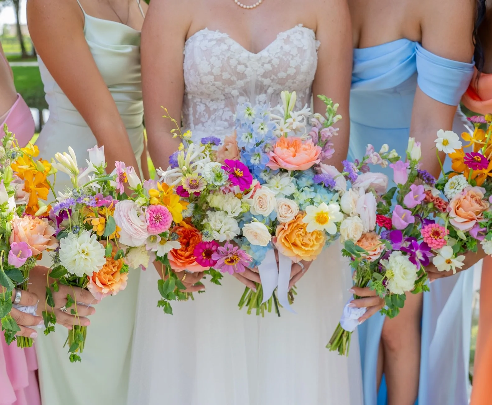 Jewell, an absolute dream bride to get to work with, wanted her day full of JOY &amp; COLOR and wow was the happiness felt all around 🥹 | Thank you for trusting us to execute your vision @jewell_tappen we couldn&rsquo;t be happier for you two! 💐🌸?