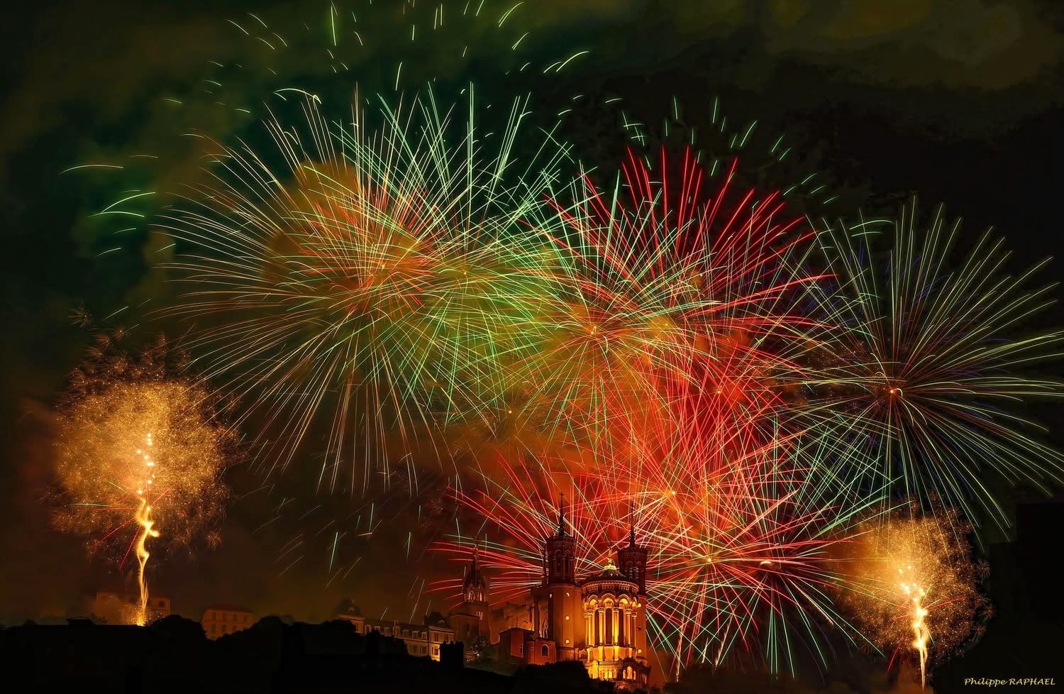 Feu d’artifice du 14 juillet à Lyon. Philippe RAPHAEL