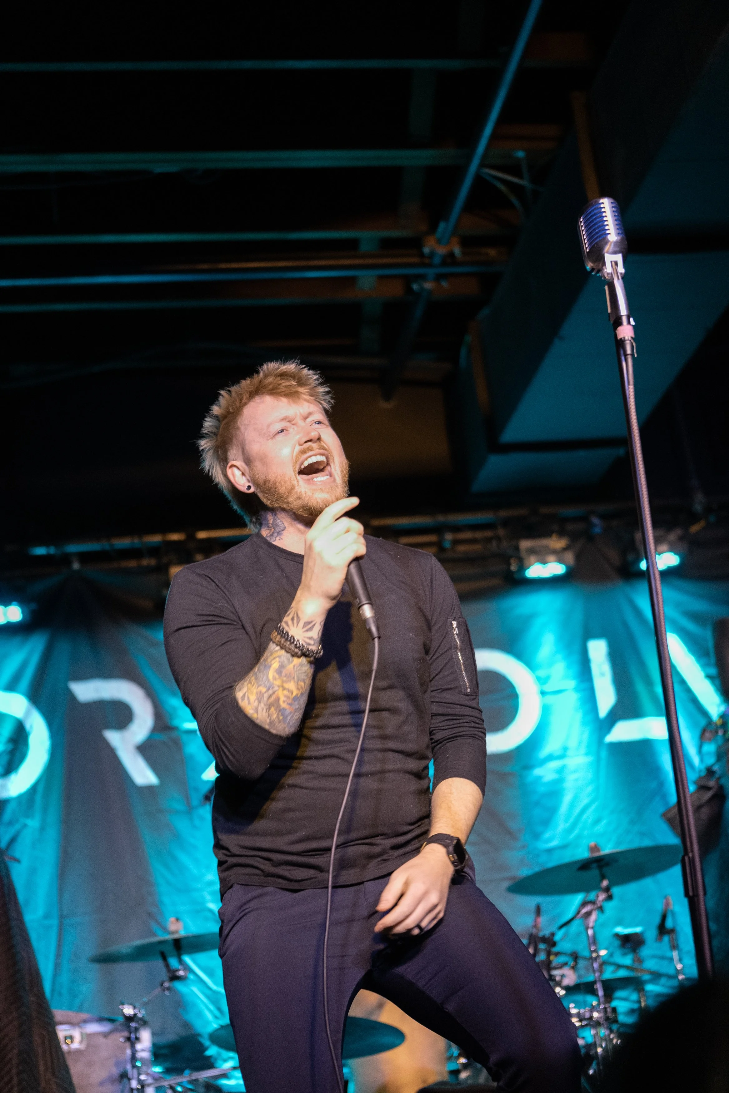 Shallow Side at the Turf Club