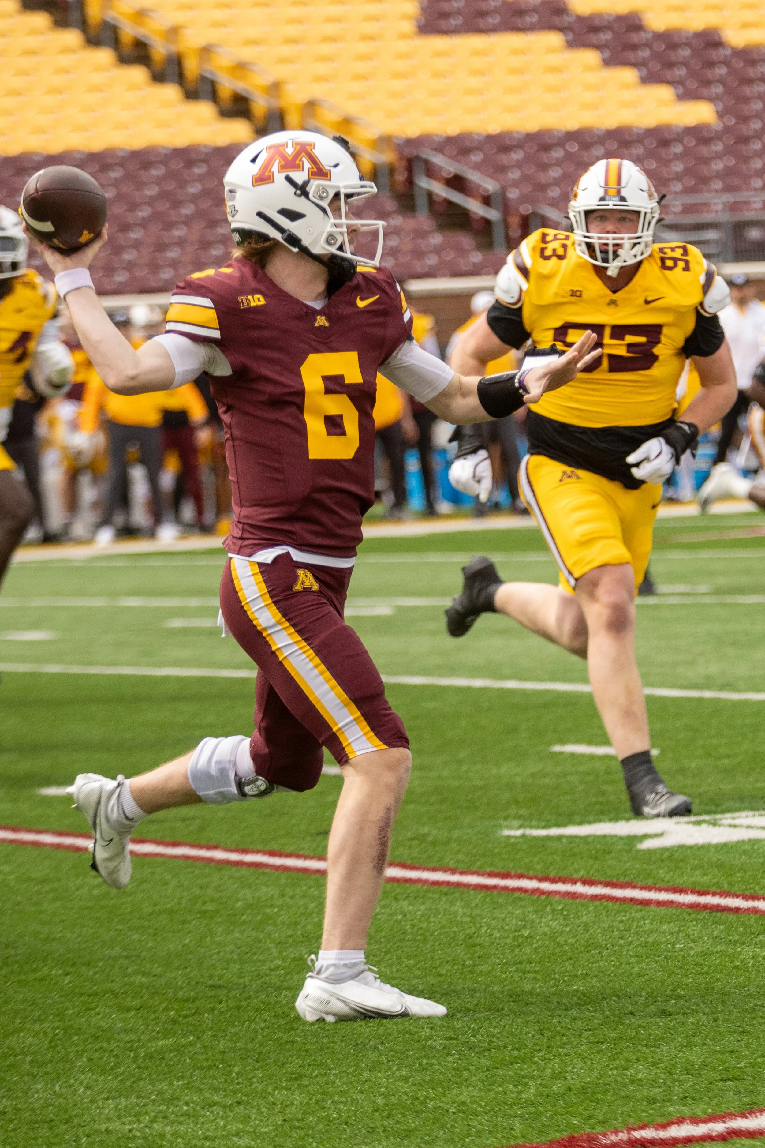MNLL_GopherFBSpringGame_1052.jpg