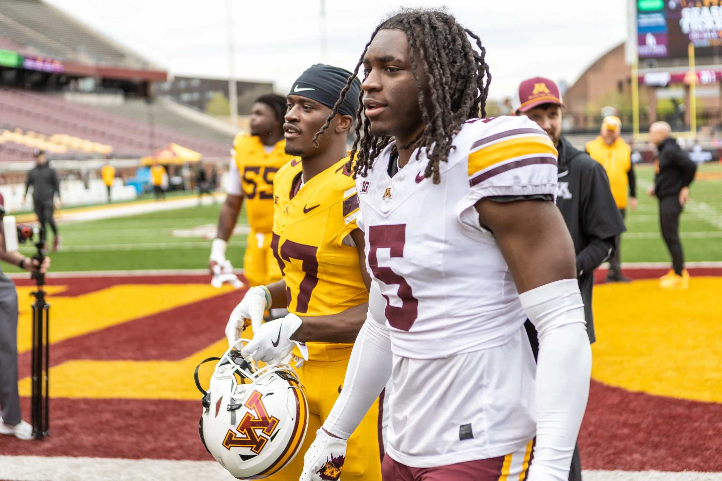 MNLL_GopherFBSpringGame_1118-2.jpg