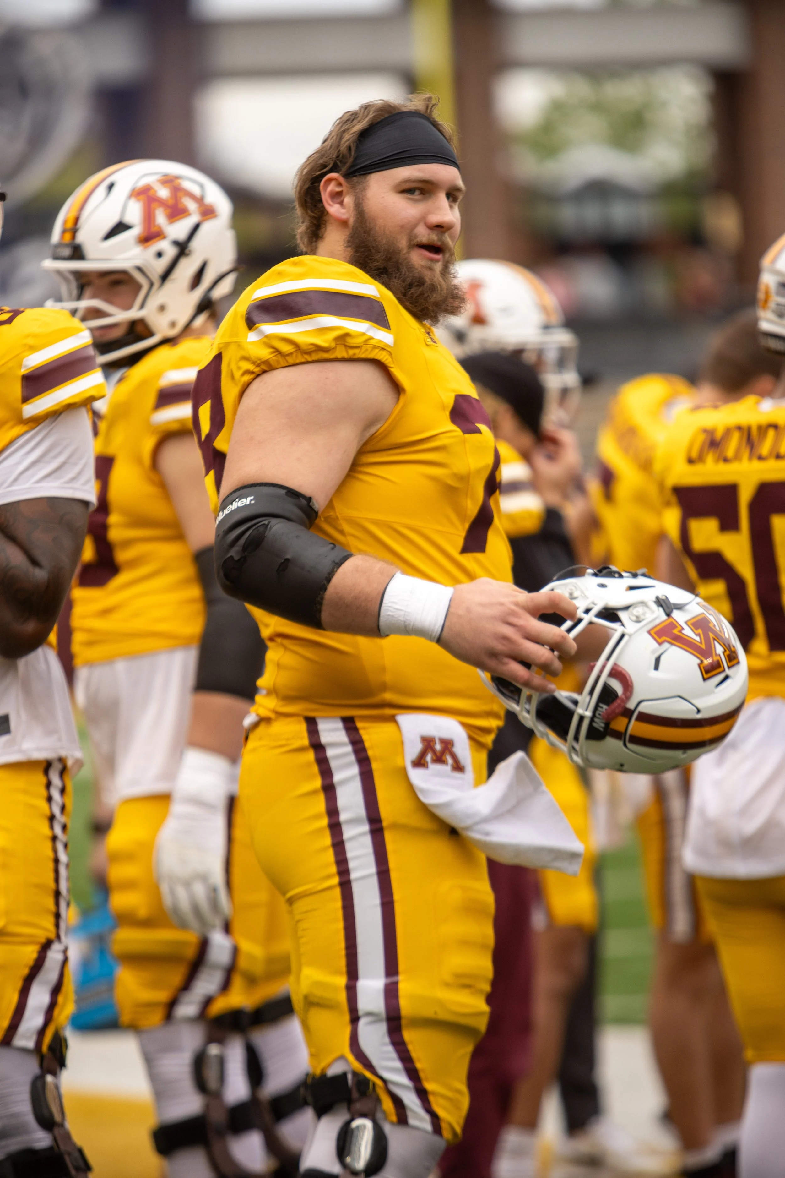 MNLL_GopherFBSpringGame_1380.jpg