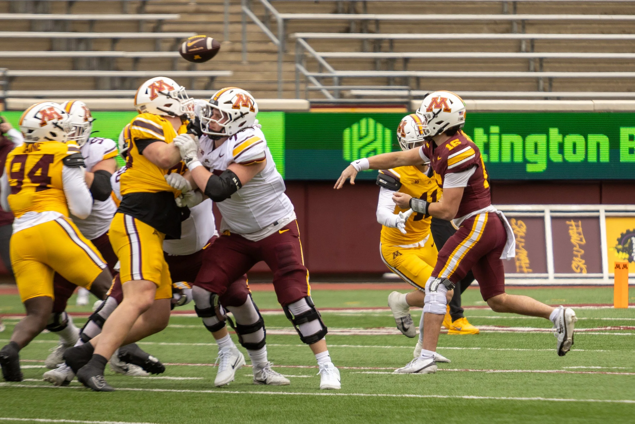 MNLL_GopherFBSpringGame_1416.jpg