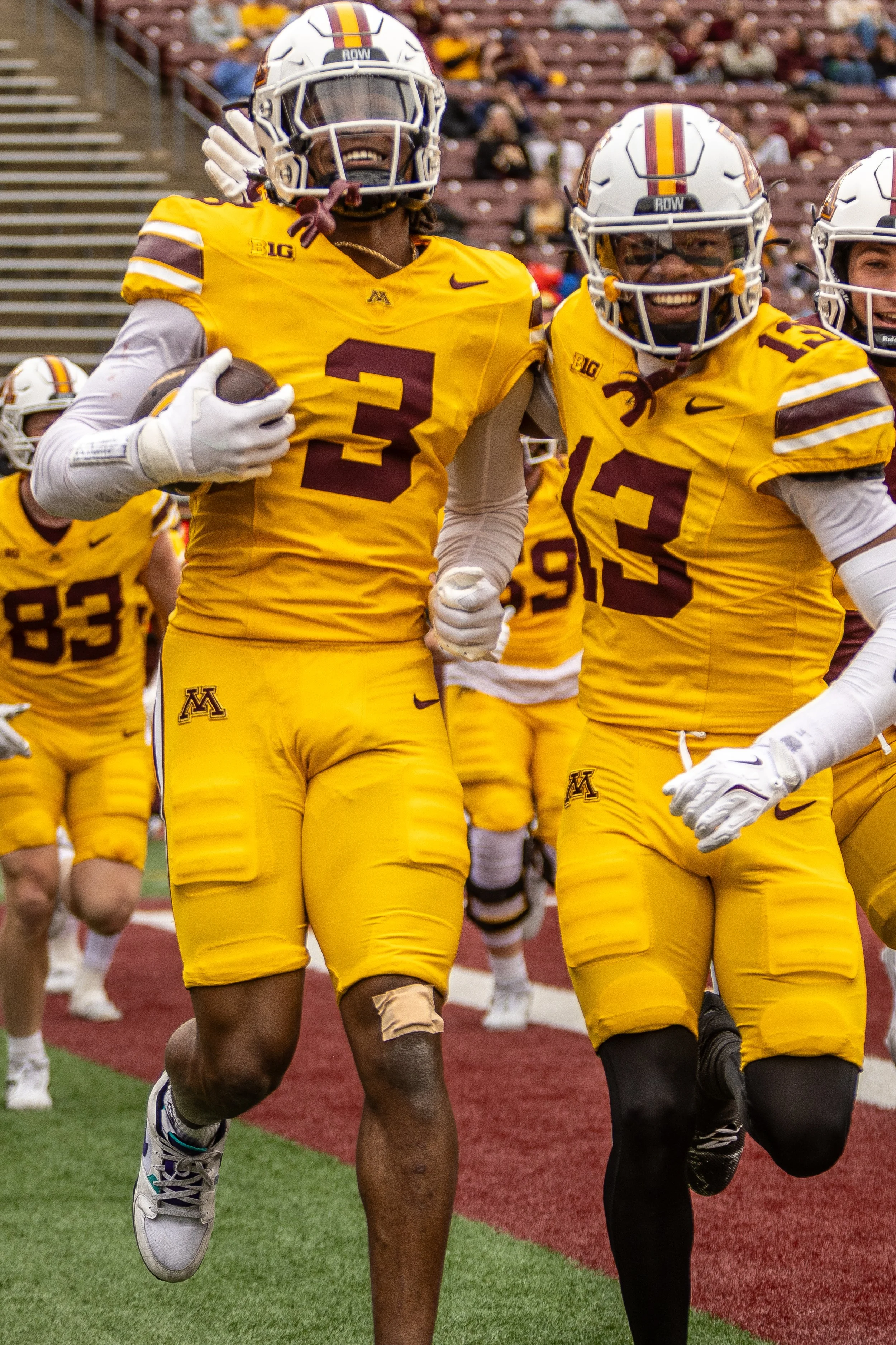 MNLL_GopherFBSpringGame_1615.jpg