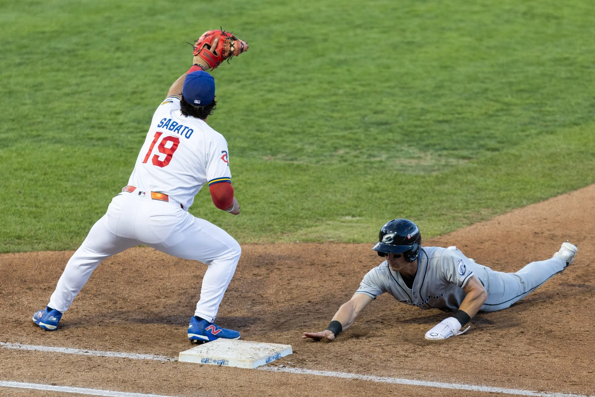 MNLL_20260515_StPaul_Saints_Columbus_Clippers-1350.jpg